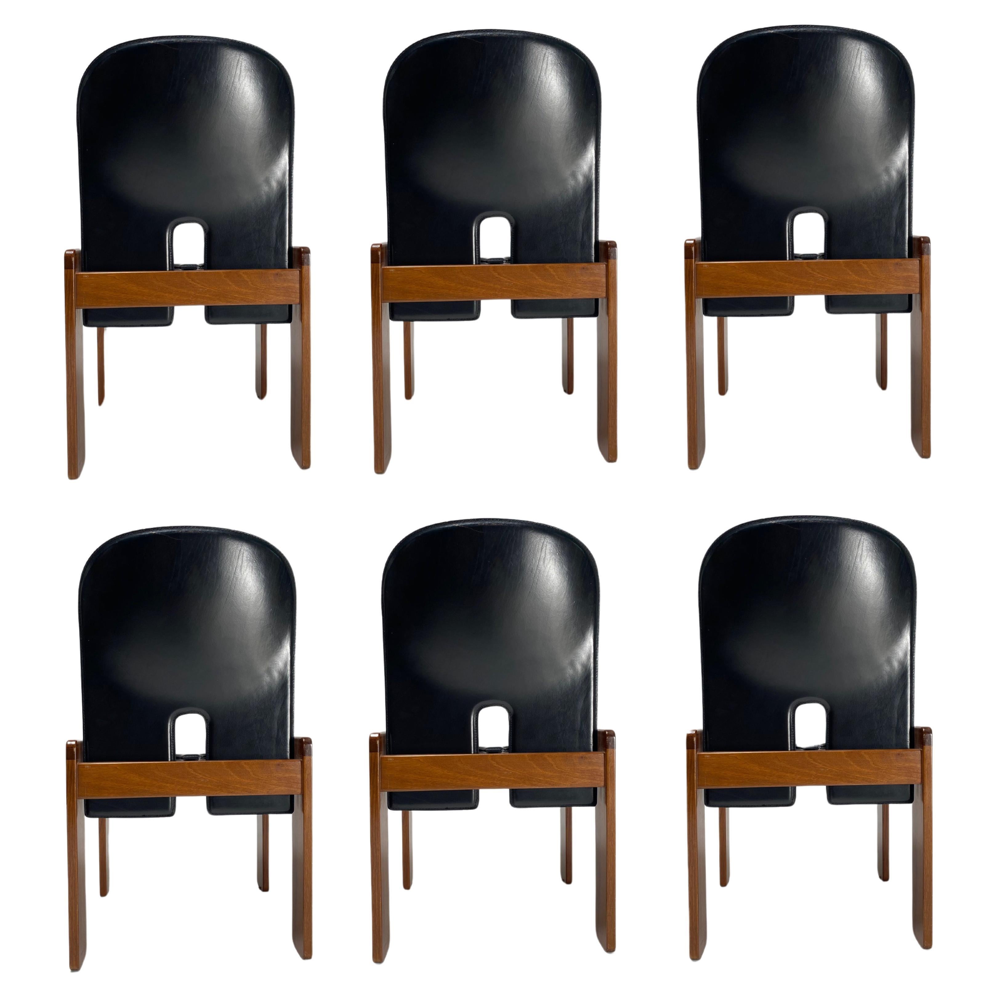 Satz von 6 Stühlen aus schwarzem Leder „121“ von Tobia Scarpa für Cassina, Italien, 1967 im Angebot