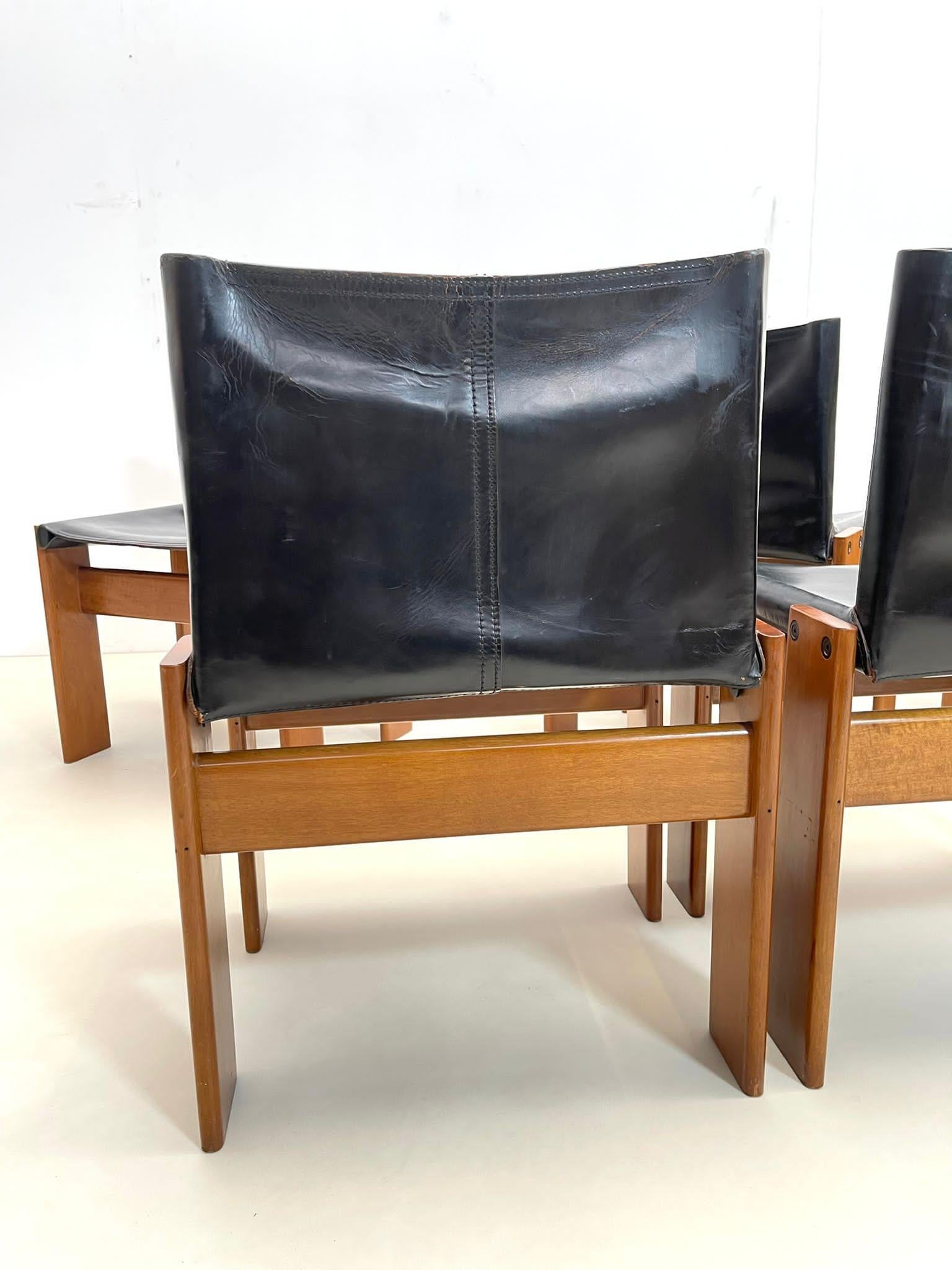 Set of 6 Black Leather Chairs Model 