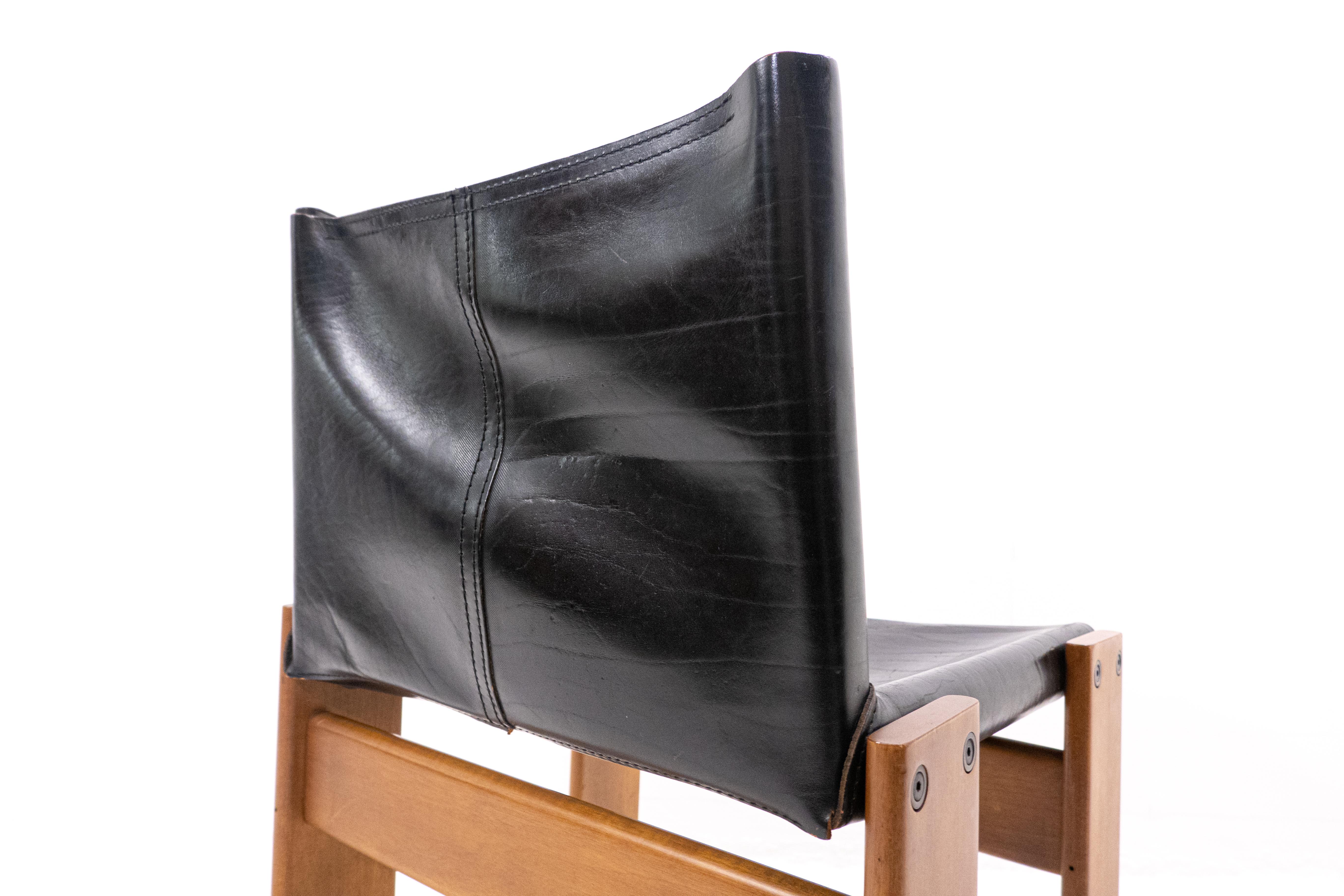 Set of 6 Black Leather Chairs Model 