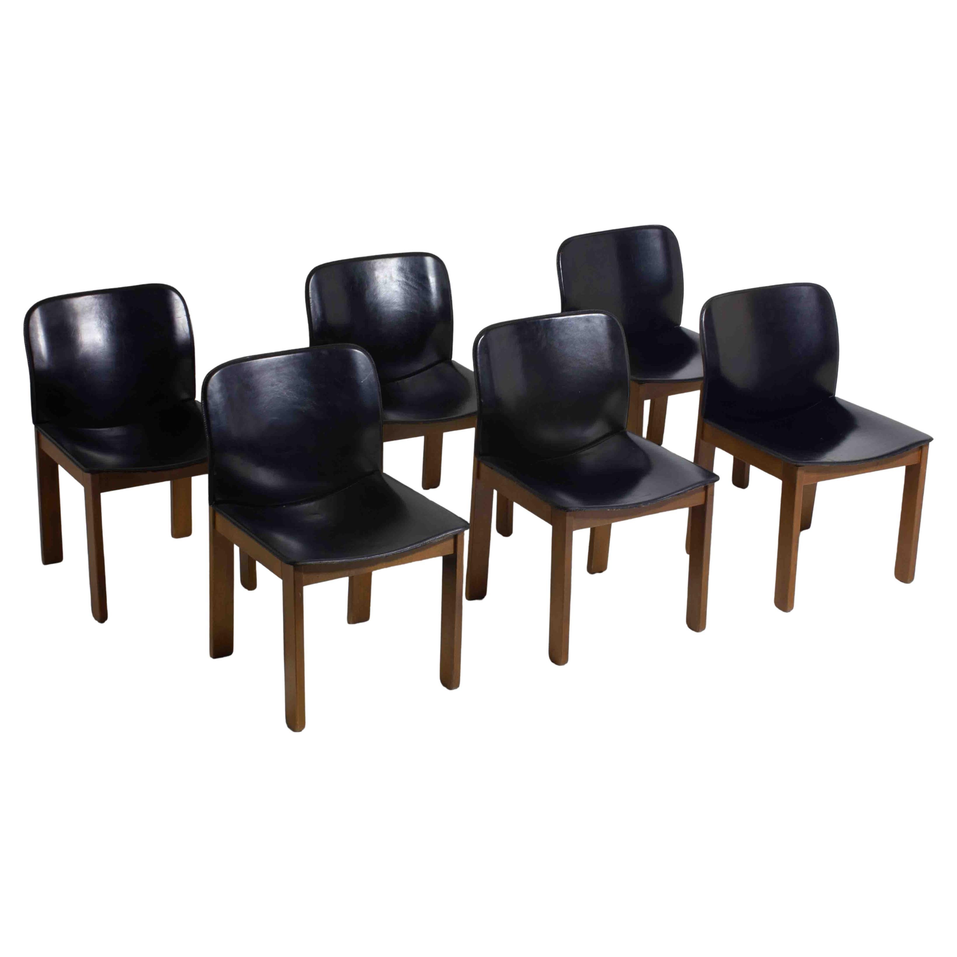 Juego de 6 sillas de comedor de cuero negro de Afra & Tobia Scarpa, años 70 en venta