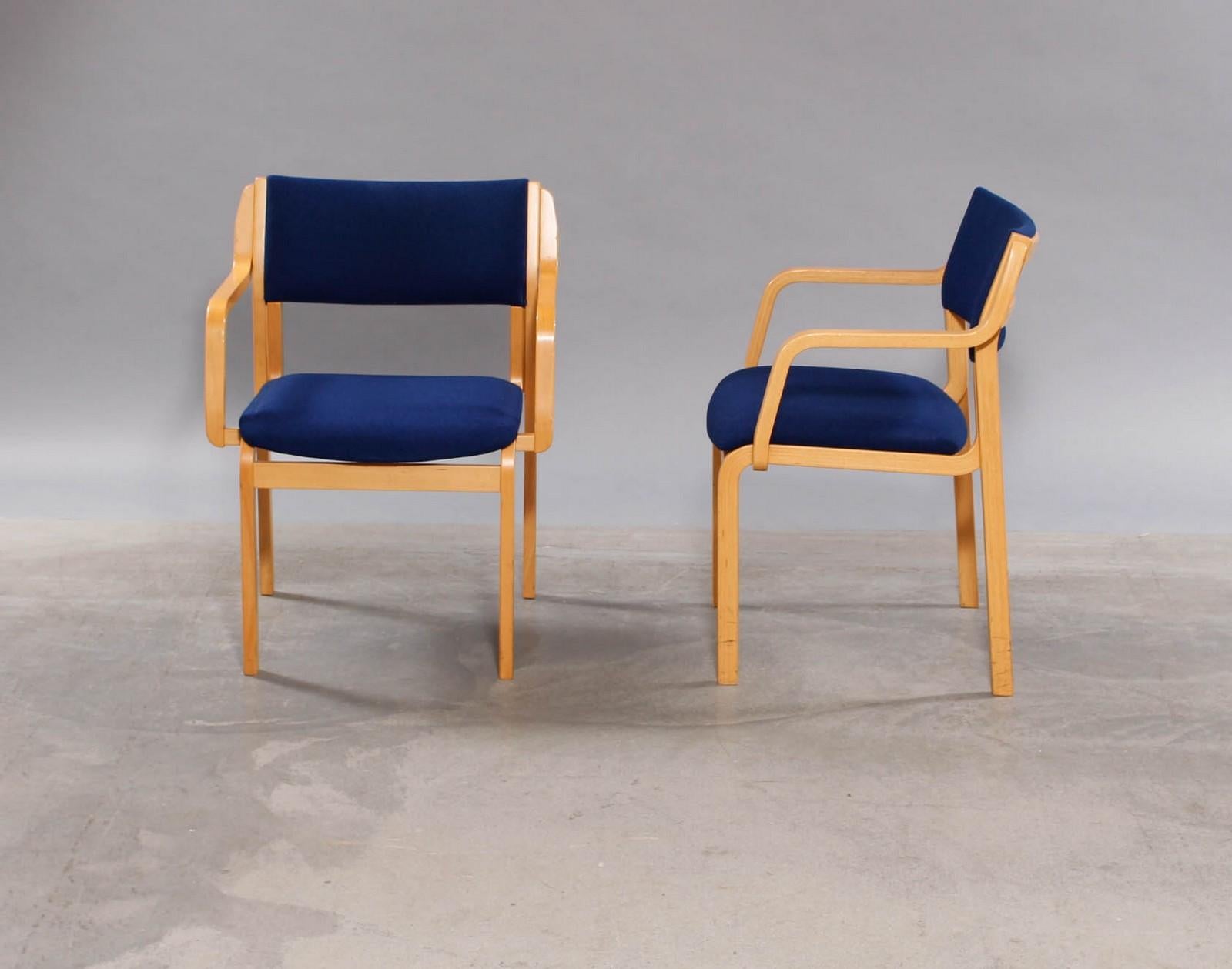 Postmoderne Ensemble de 6 chaises en bois de hêtre bleu et bleu par Farstrup Furniture en vente