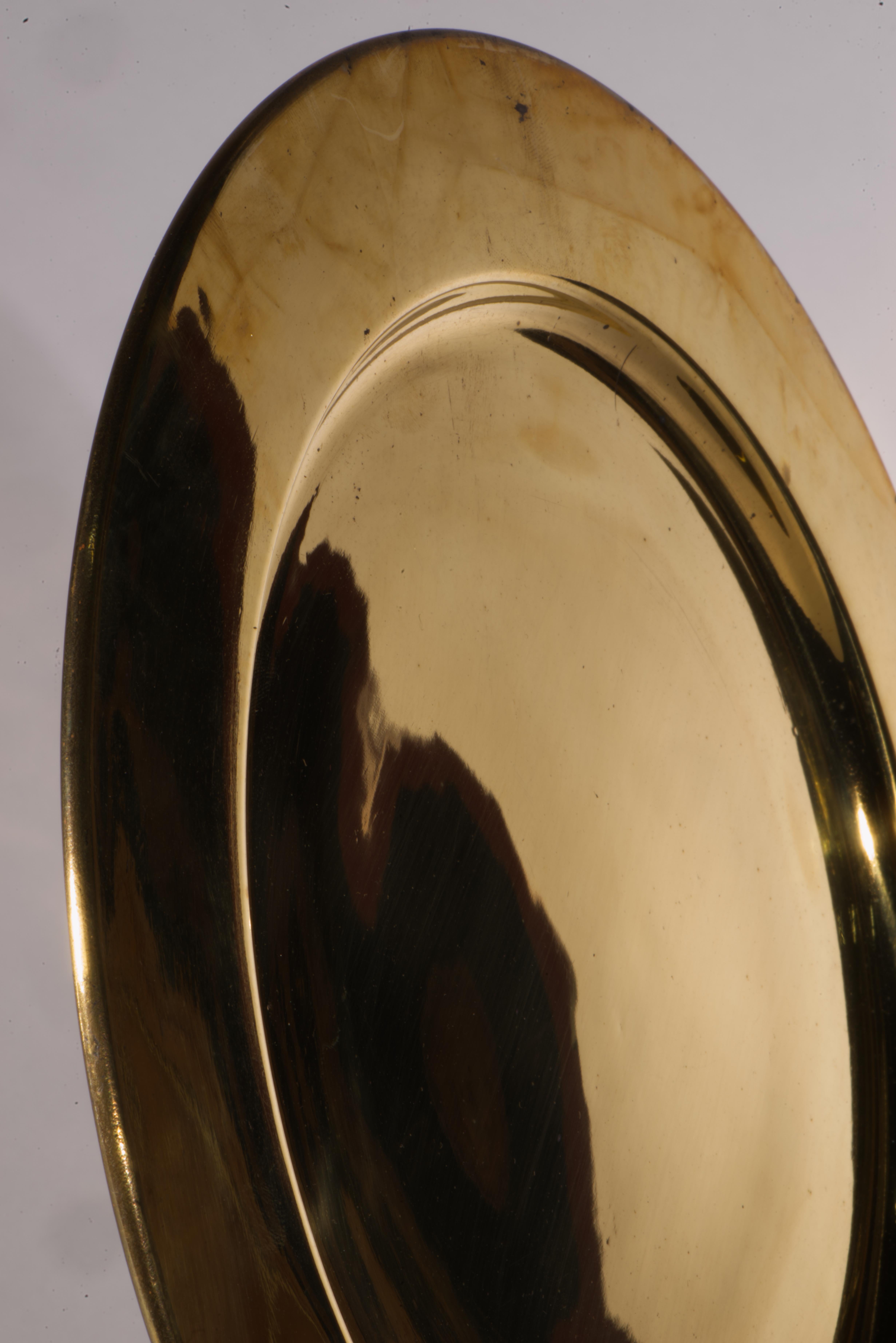 Laiton Ensemble de 6 assiettes de présentation en laiton, The Modern Scandinavian 1960s-1970s en vente