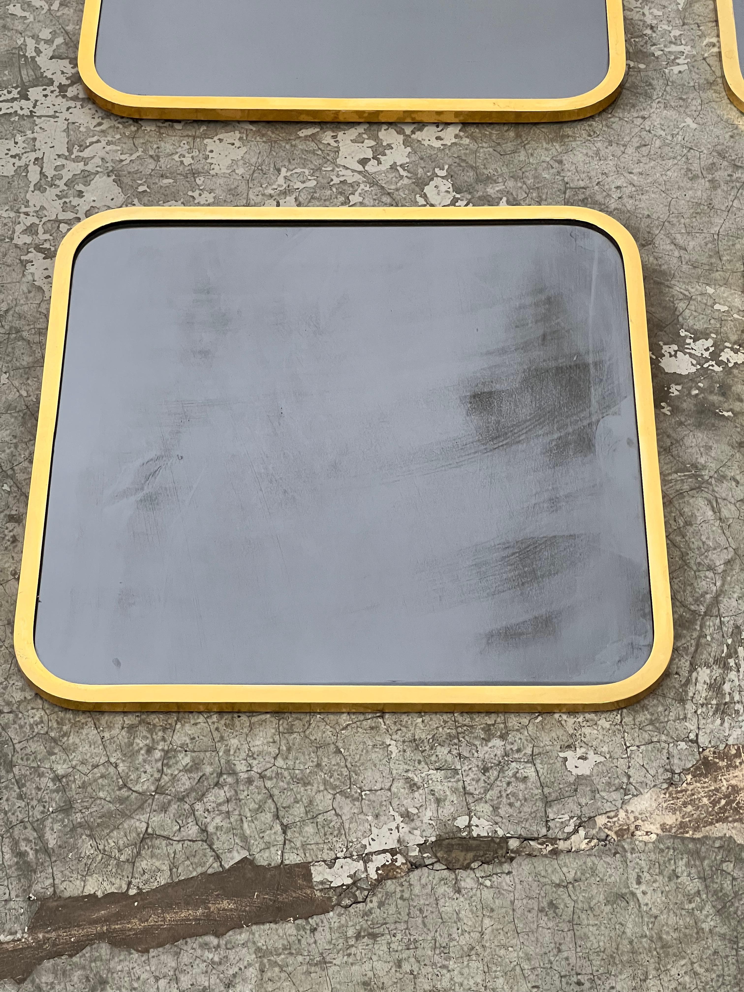 Set of 6 brass mirrors 70s In Good Condition For Sale In PARIS, FR