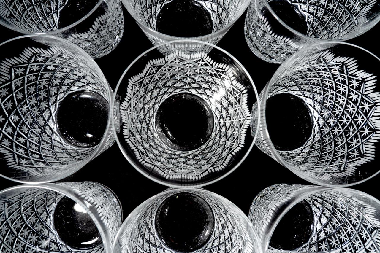 Contemporary Set of 6 BRIANO cognac engraved crystal glasses, by Giberto Venezia For Sale