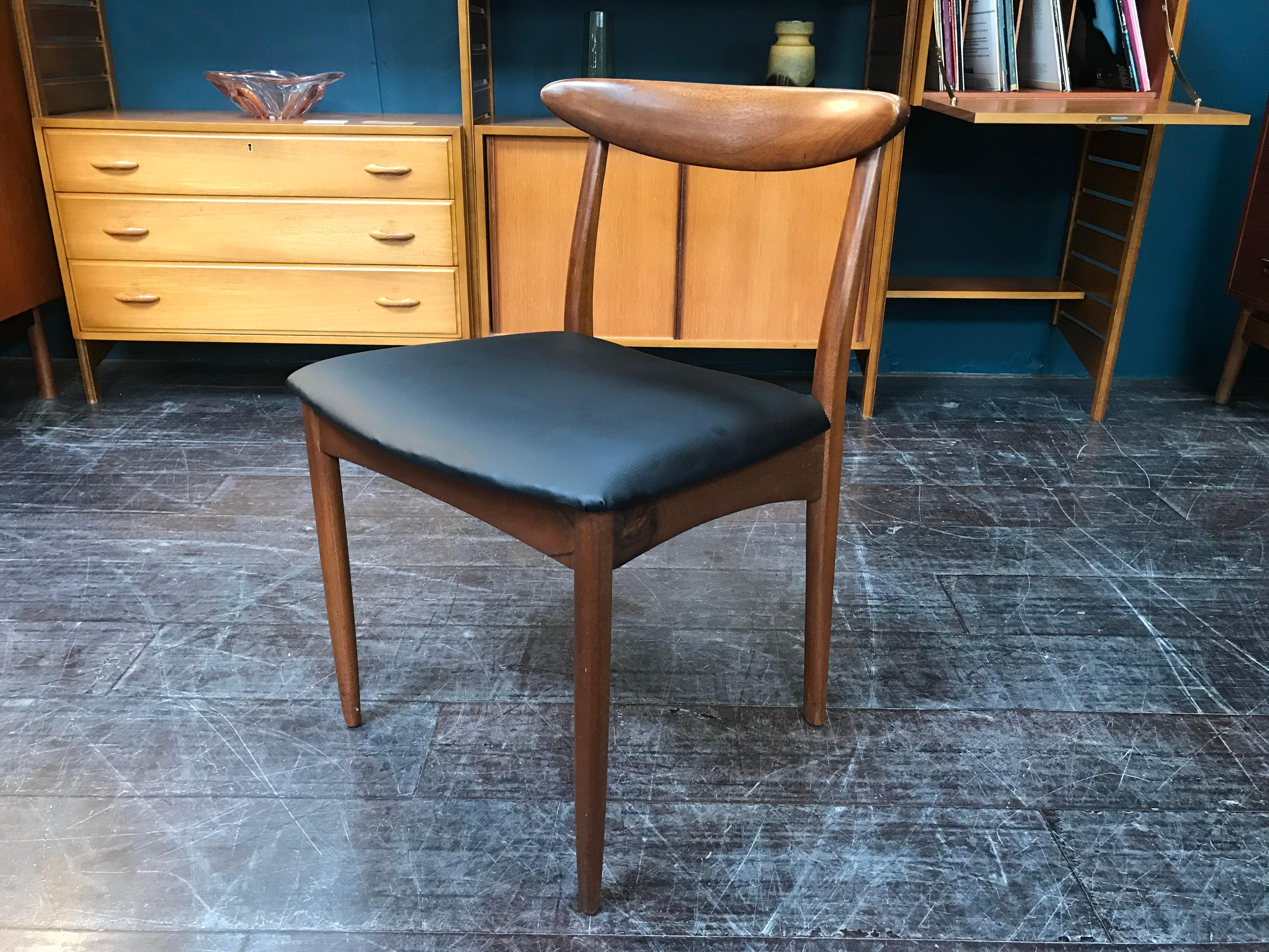 Set of 6 British Midcentury Teak Dining Chairs by Greaves and Thomas In Good Condition For Sale In Glasgow, GB