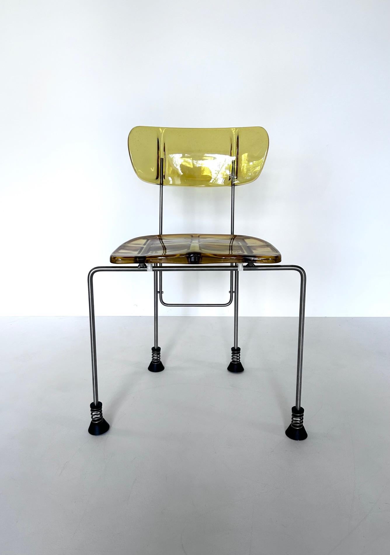 Rare set of 6 Broadway chairs, Gaetano Pesce, Bernini, 1993

Gaetano Pesce ‘Broadway’ chairs produced by Bernini with four rubber-capped feet standing on springs. 
Model 543, created in 1993 for Bernini
Epoxy resin back and seat / Stainless steel
