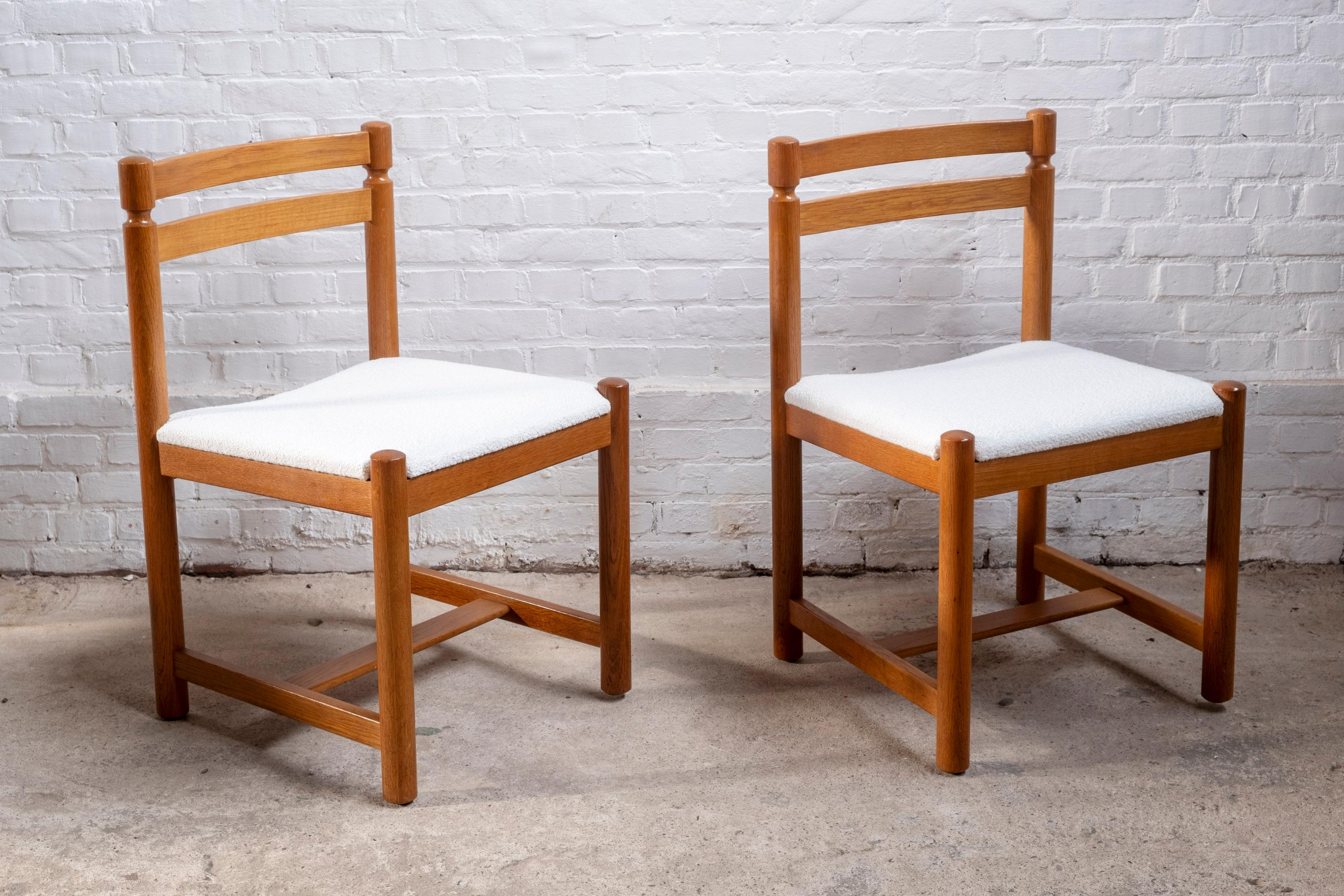 Set of 6 Brutalist chairs in Oak, 1960s For Sale 8