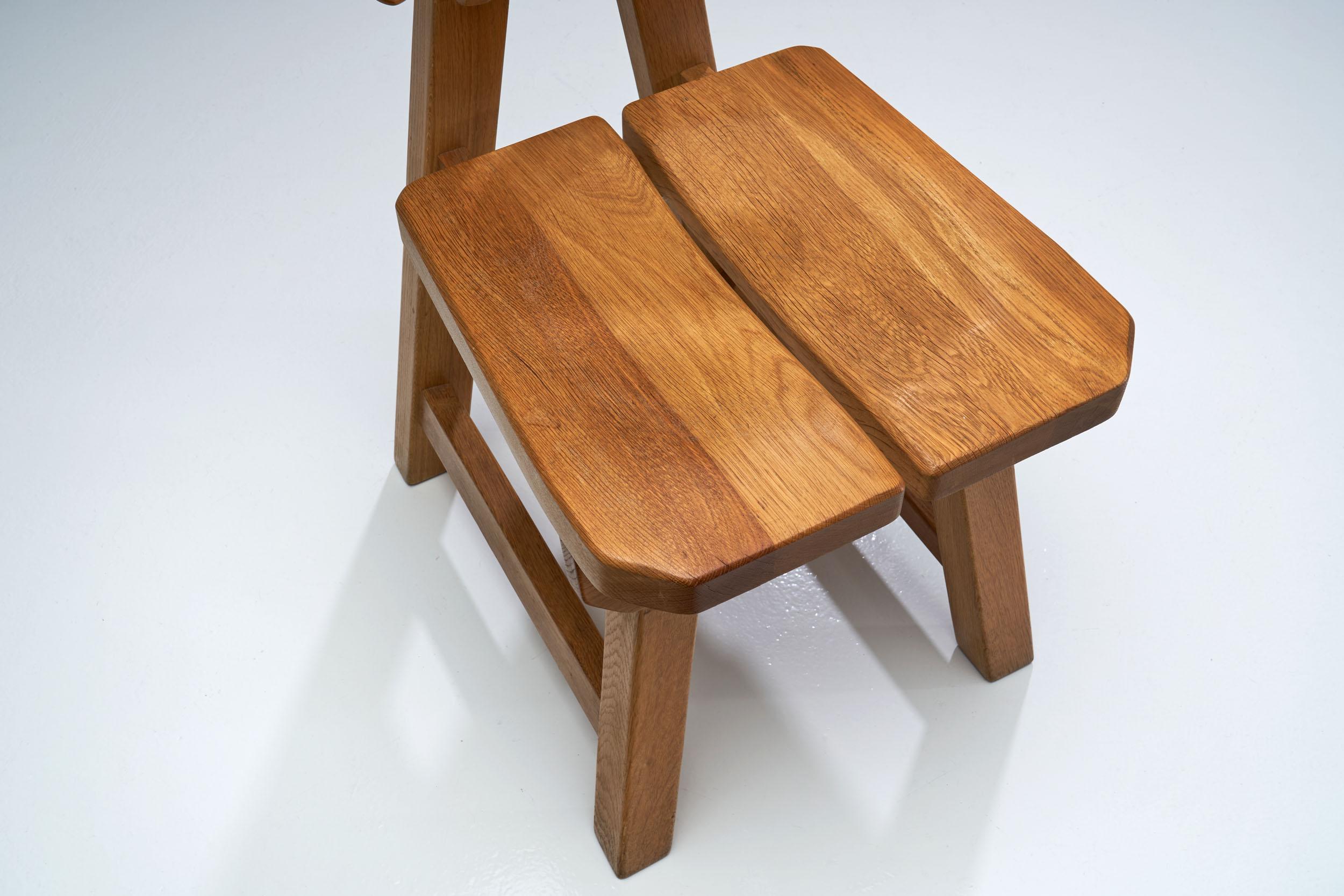Set of 6 Brutalist Chairs in Solid Oak, Spain 1970s For Sale 4