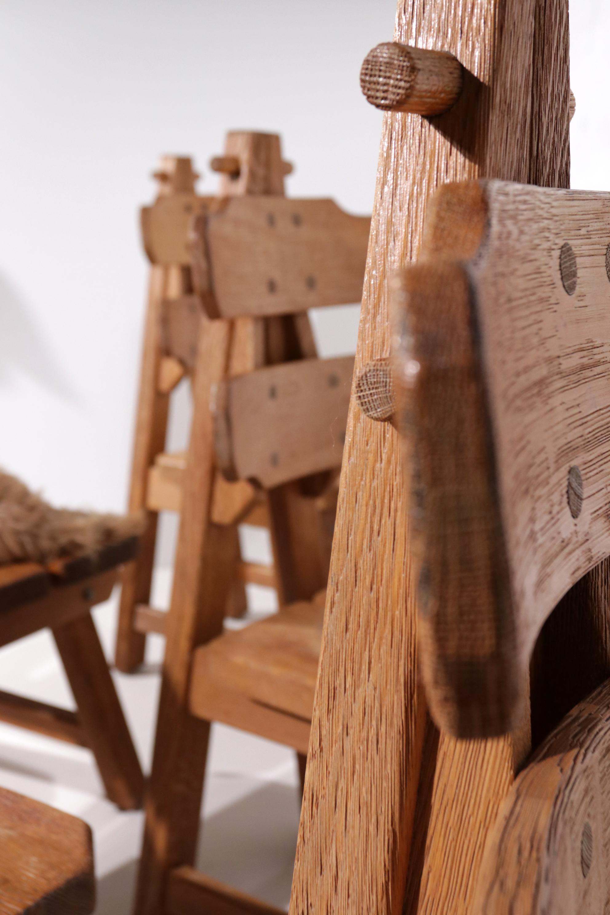 Ensemble de 6 chaises brutalistes en chêne massif, Espagne, 1970 en vente 10
