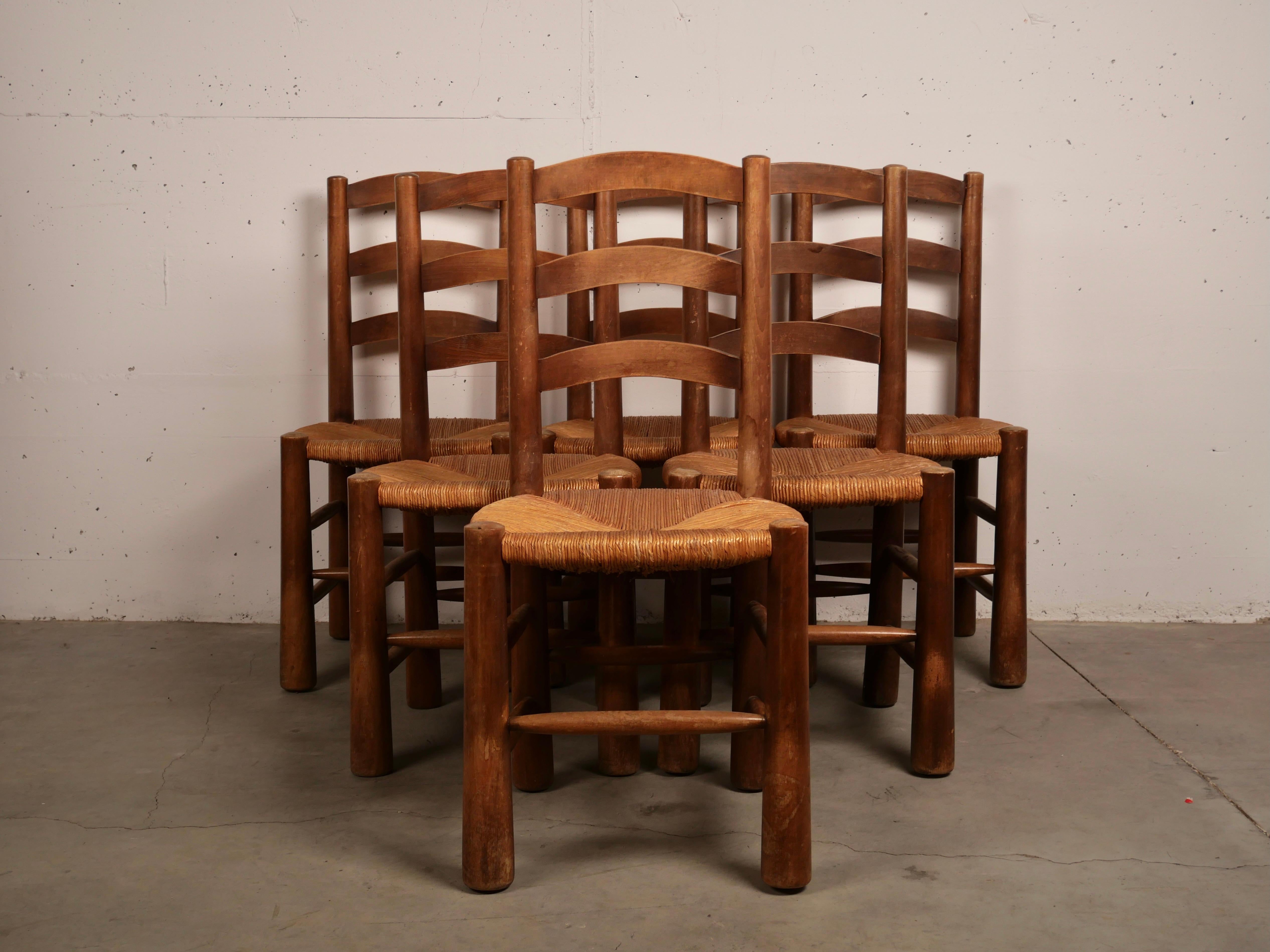 Set of 6 Brutalist Chalet Chairs, Solid Wood and Straw Georges Robert, 1950 4