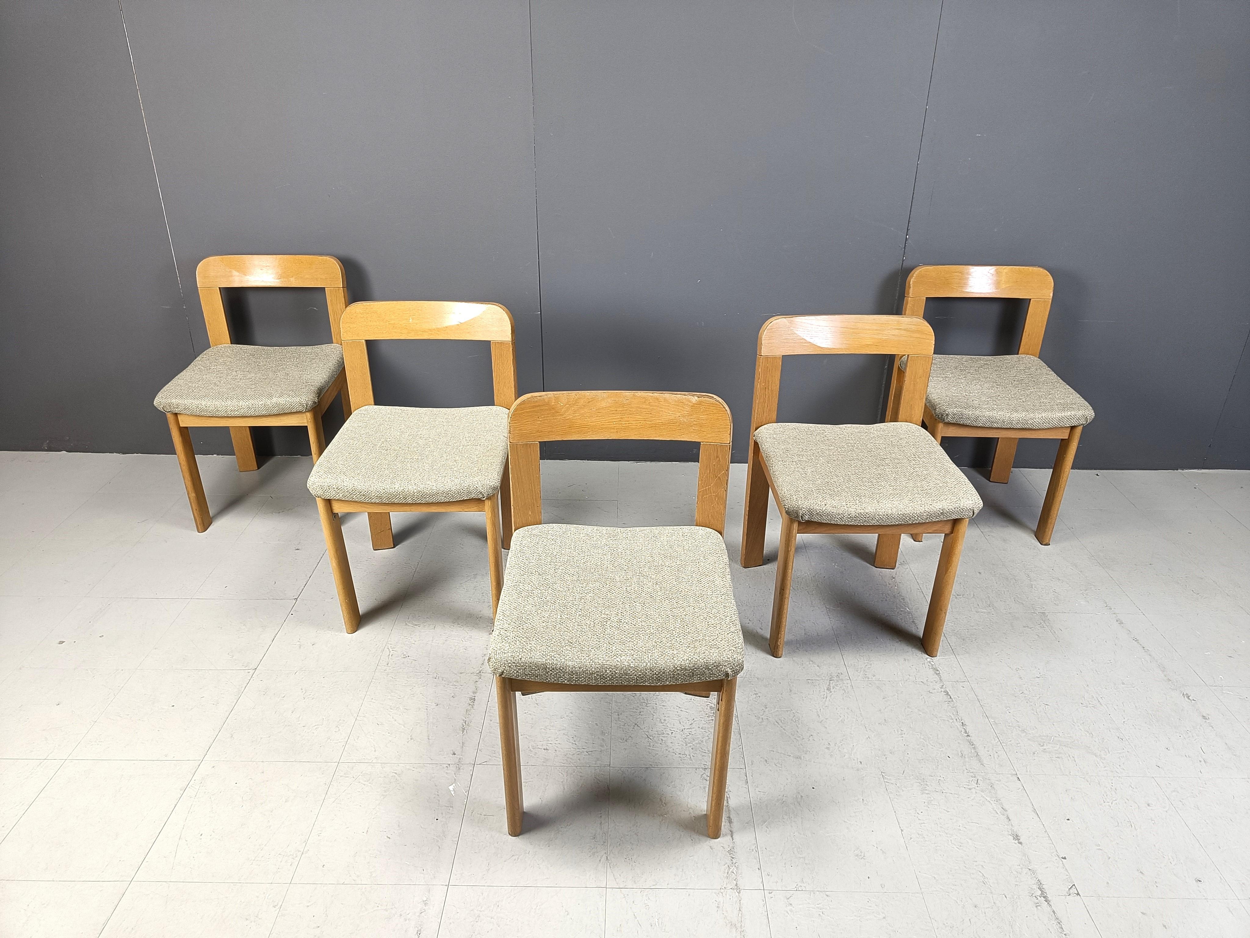 Brutalismo Set di 5 sedie da pranzo brutaliste, anni '70 in vendita