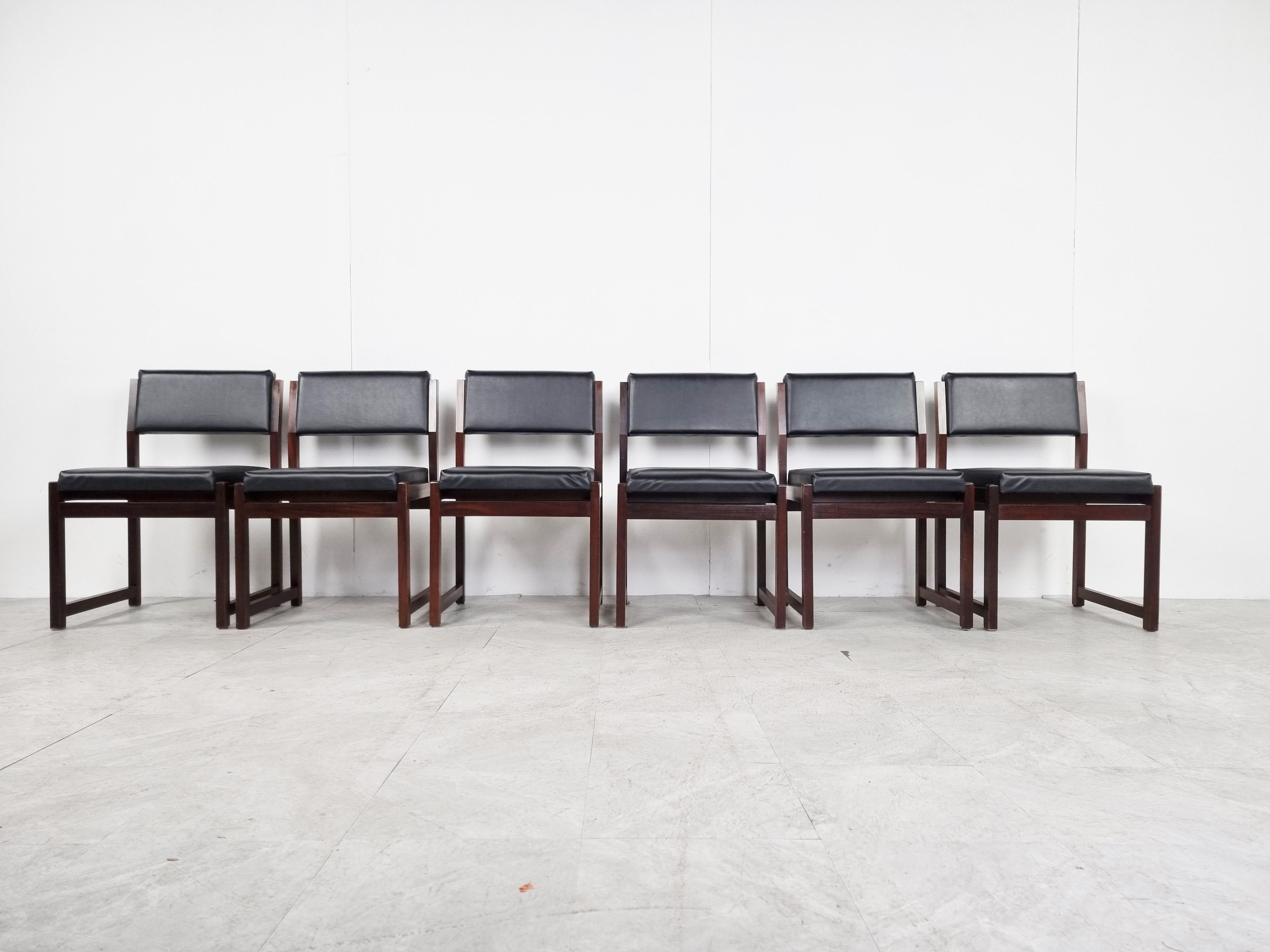 Set of 6 Brutalist Dining Chairs by Emiel Veranneman for Decoene, 1970s In Good Condition For Sale In HEVERLEE, BE
