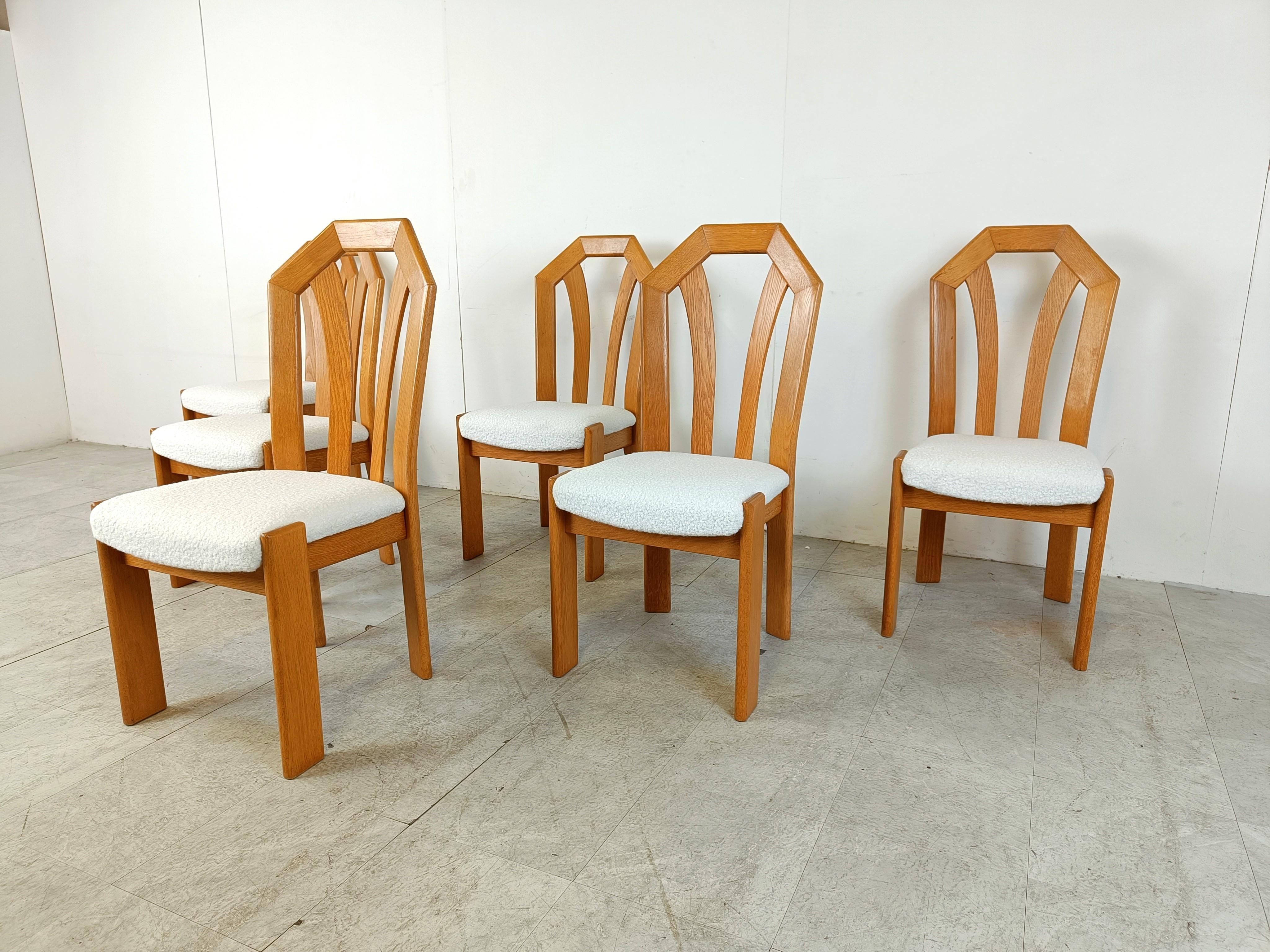 Fin du 20e siècle Ensemble de 6 chaises de salle à manger brutalistes en Oak Oak, 1970 en vente