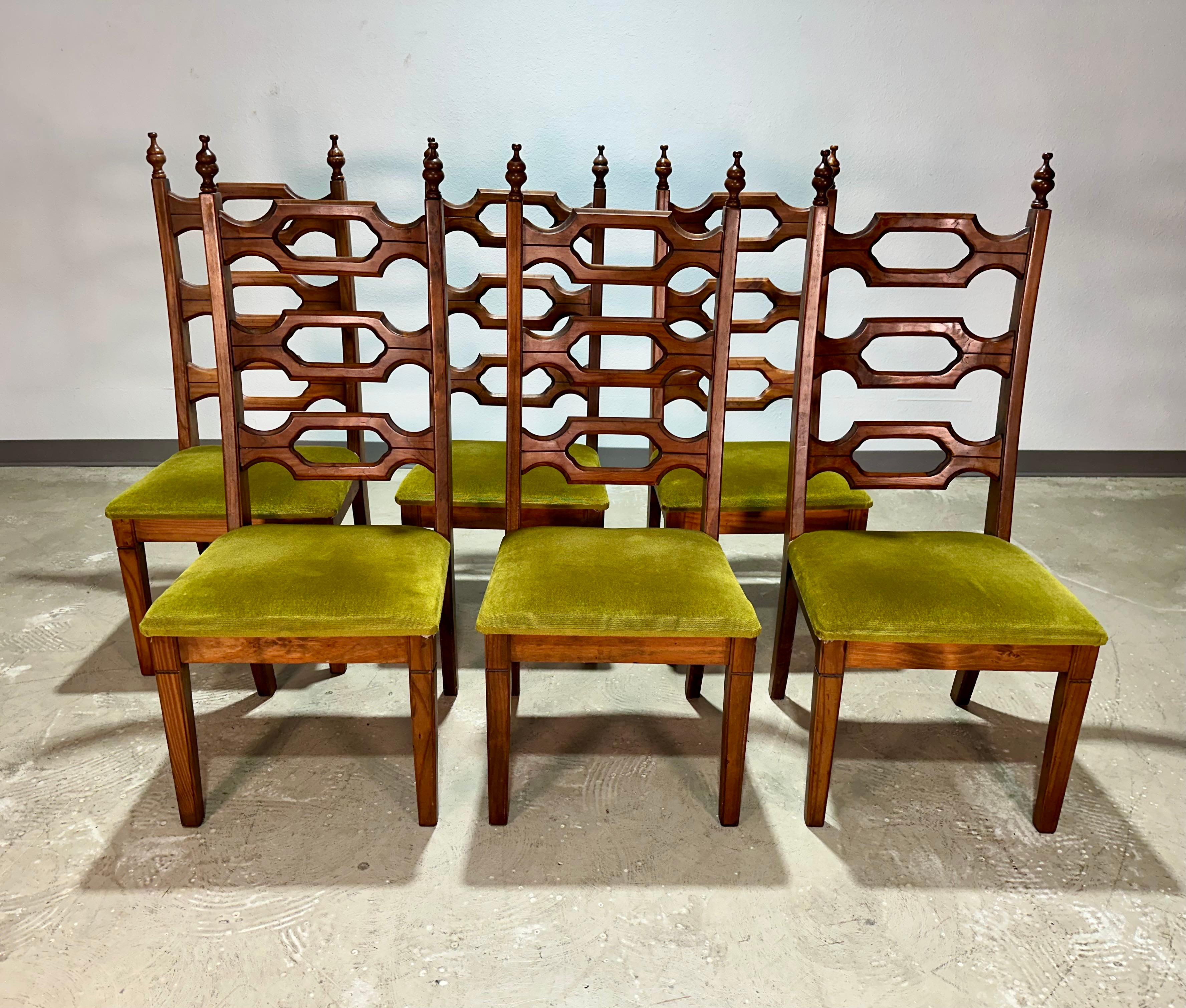 Ensemble de 6 chaises de salle à manger en pin brutalistes sculptées par Aquarius Afrique du Sud Bon état - En vente à Lutz, FL