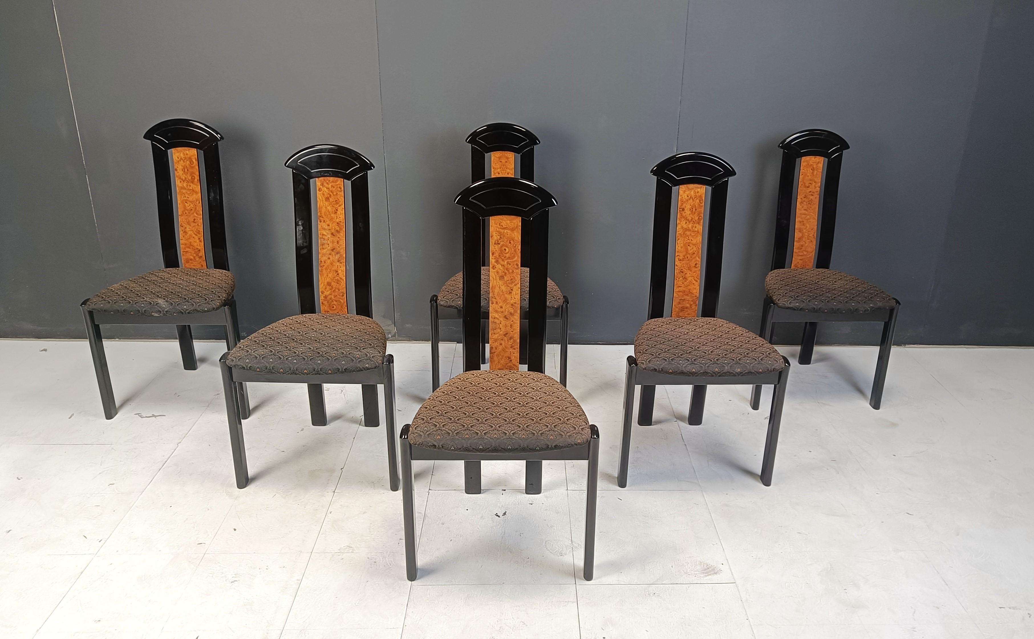 Set of 6 black lacquered wooden dining chairs with beautiful burl wood panels and their original fabric seats. They can also be upholstered uppon request

1980s - France

Dimensions:
Height: 105cm
Width: 50cm
Depth: 47cm
Seat height: 47cm

Ref.: