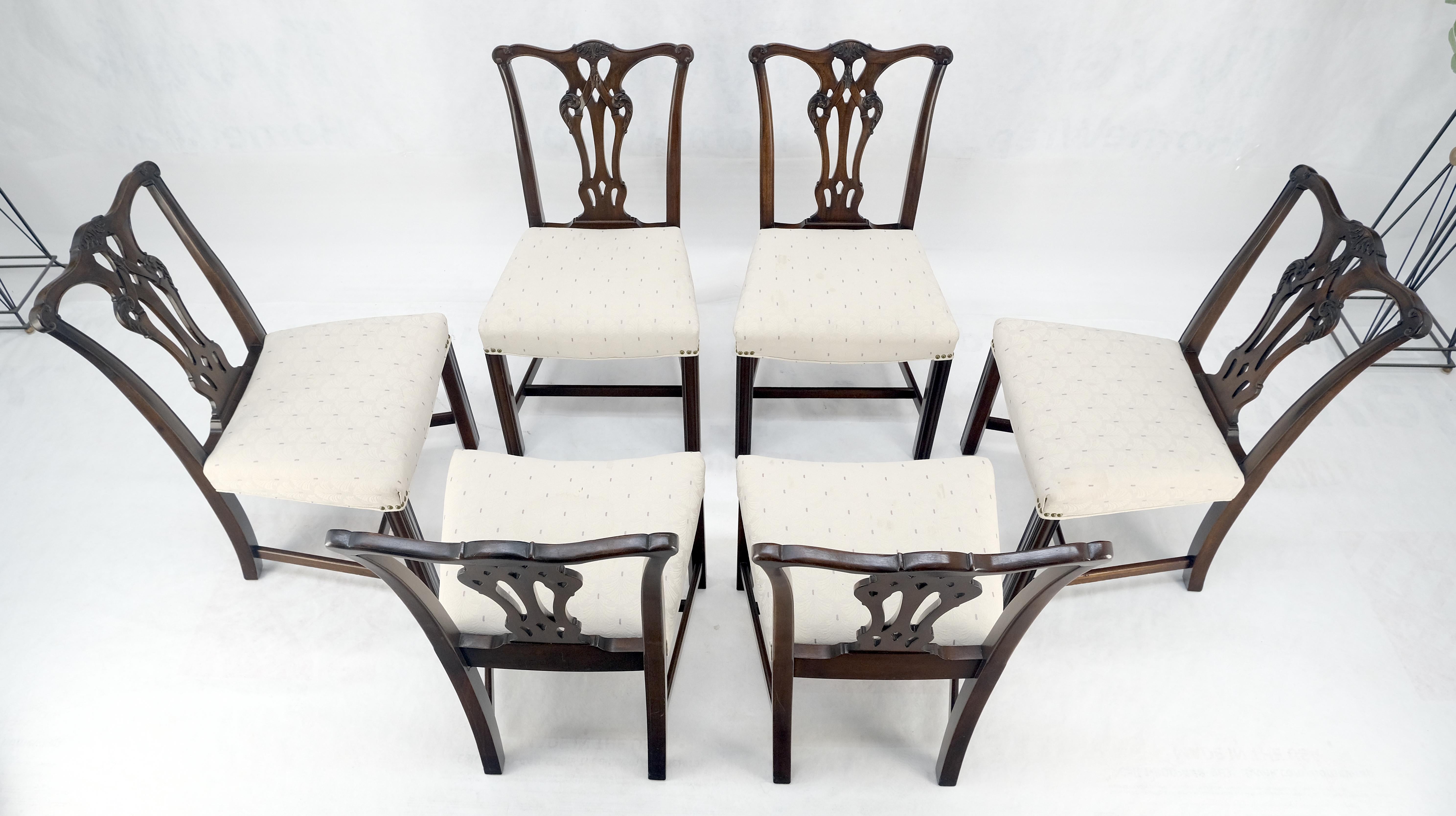 Set di 6 sedie in stile Chippendale in mogano finemente intagliato degli anni '40 c.a. Pulite! in vendita 1