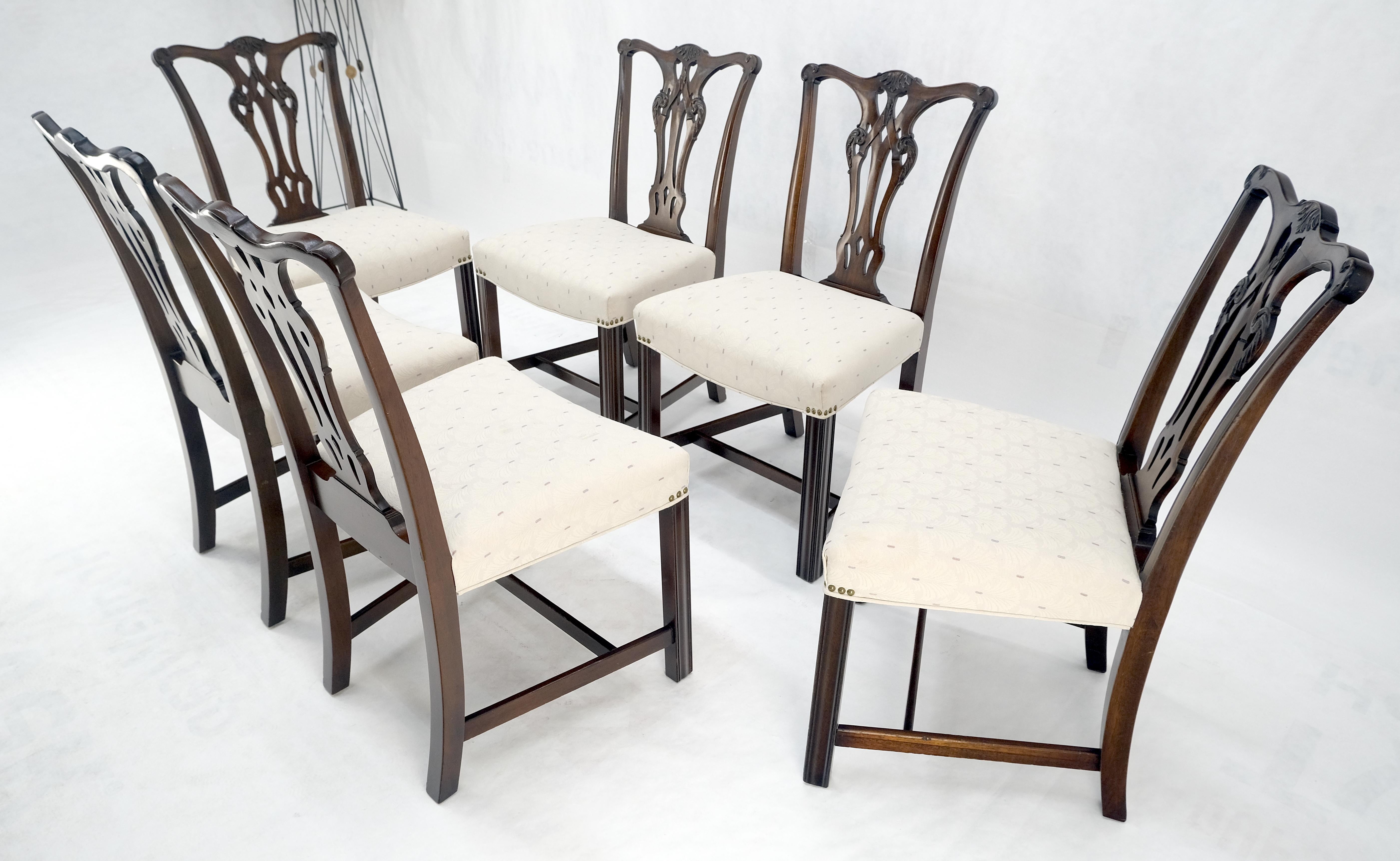 Set di 6 sedie in stile Chippendale in mogano finemente intagliato degli anni '40 c.a. Pulite! in vendita 2