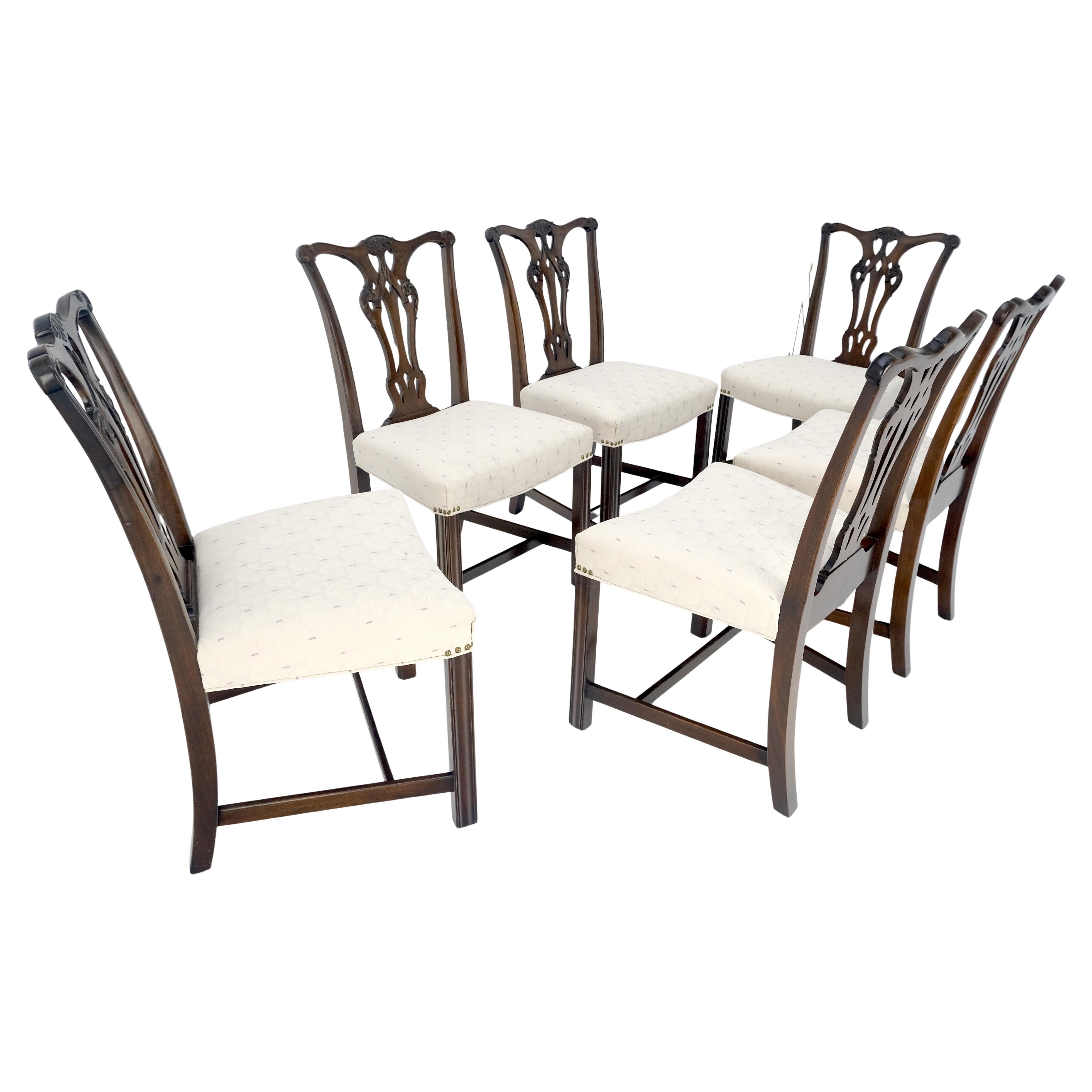 Set di 6 sedie in stile Chippendale in mogano finemente intagliato degli anni '40 c.a. Pulite! in vendita