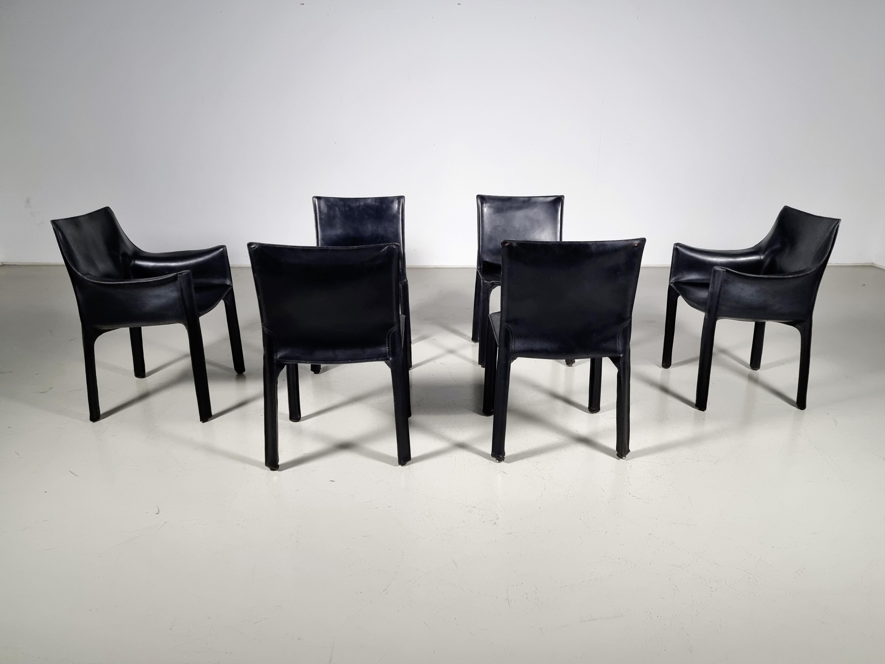 Italian Set of 6 black leather Cab 413 and 412 Chairs by Mario Bellini for Cassina