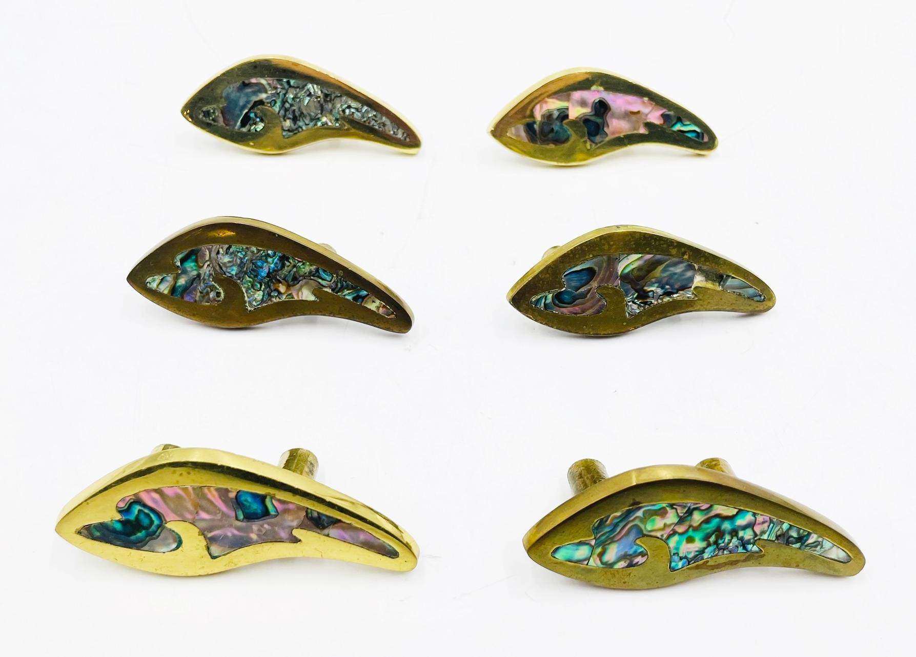 Set of 6 Cabinet Pulls in Brass & Abalone Shell Inlay by Peñoles, Mexico 1950s For Sale 7