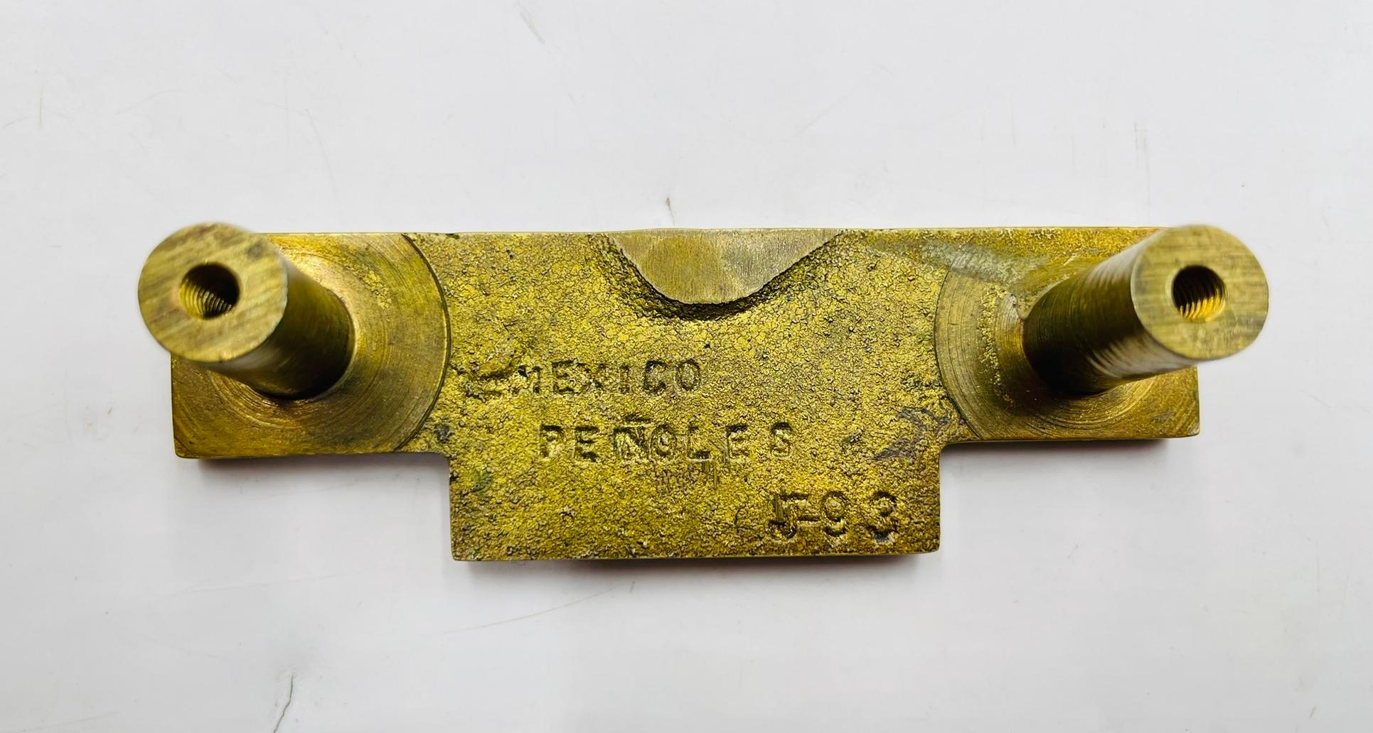 Ensemble de 6 poignées d'armoire en laiton et incrustation de coquillages d'ormeaux par Peñoles, Mexique années 1950 en vente 6