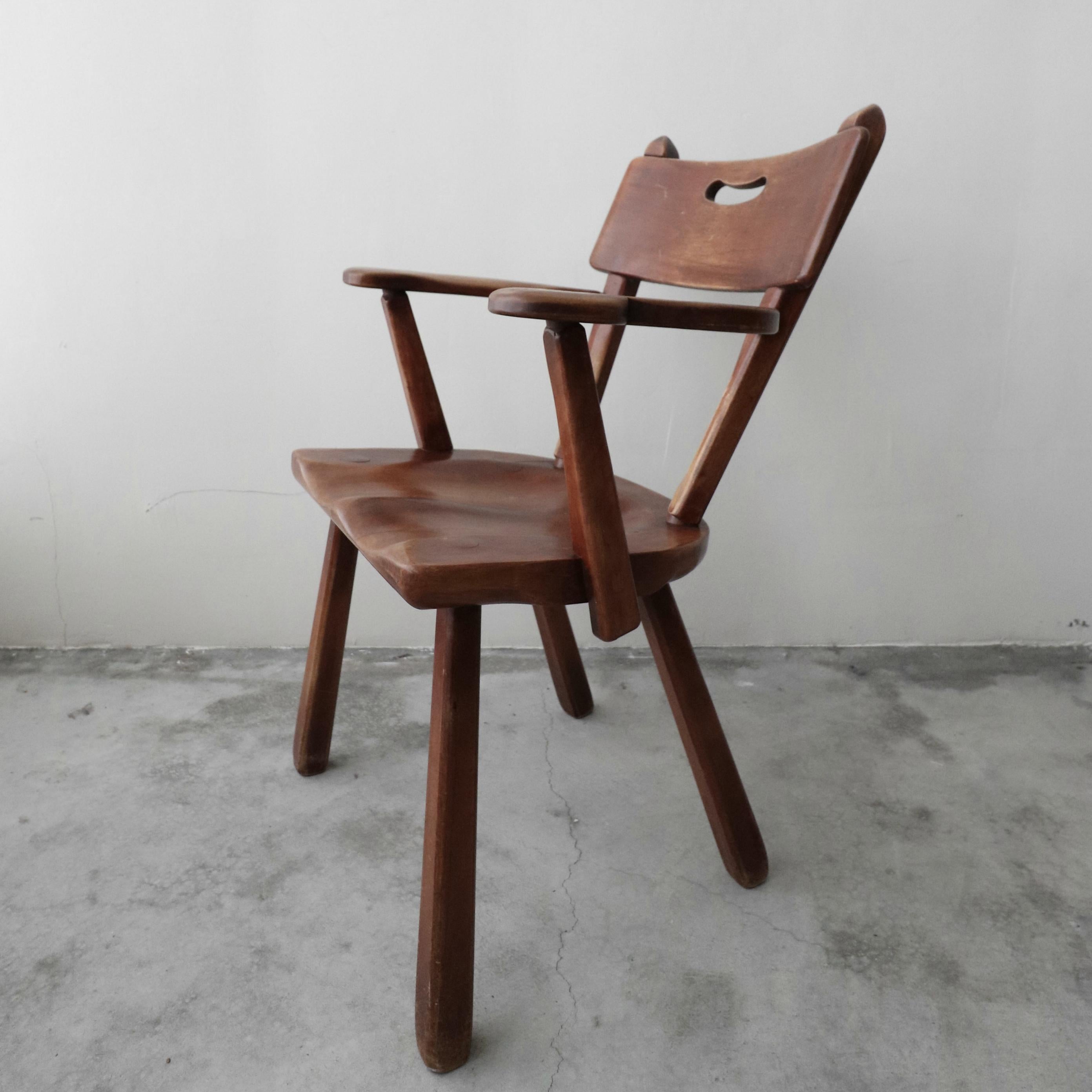 Set of 6 California Studio Craft Primitive Wood Dining Chairs In Good Condition In Las Vegas, NV