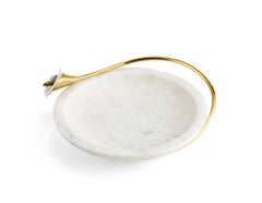Set de 6 Platos de Mármol Lirio de Calas de Latón y Esmalte Blanco