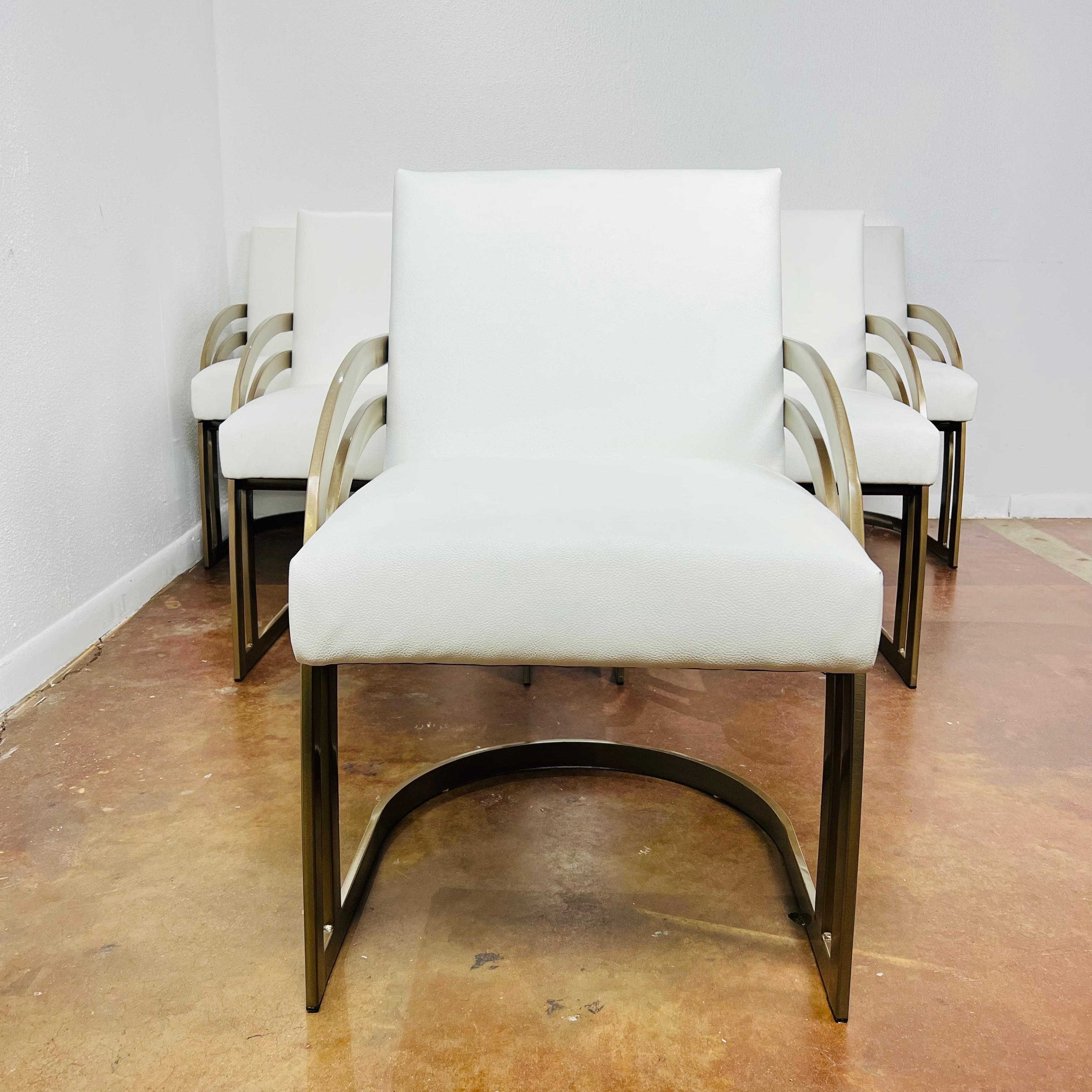 Mid-Century Modern Set of 6 Cantilever Chairs in the Style of Milo Baughman