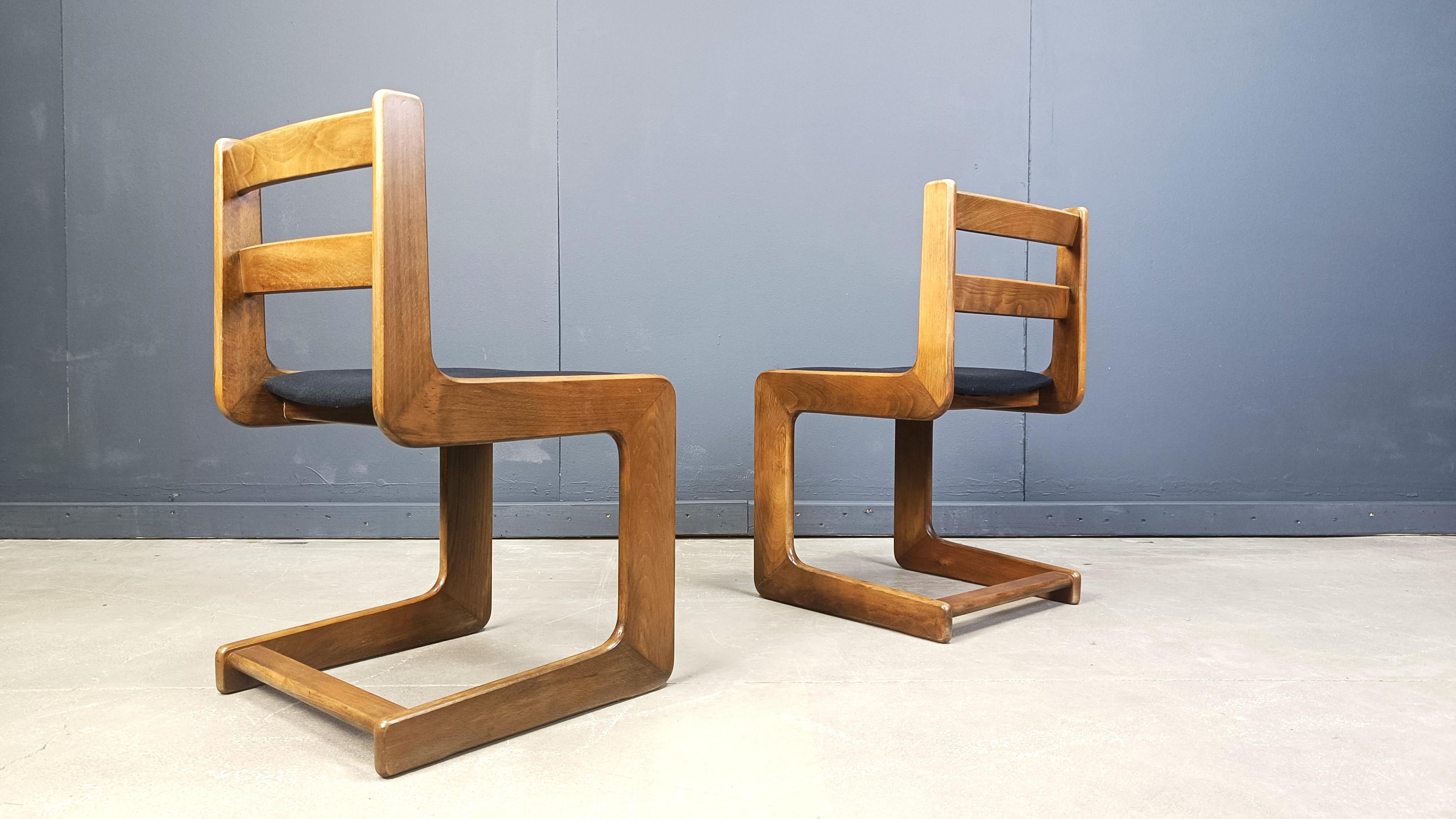 Set di 6 sedie da pranzo cantilever di Casala, anni '70 in vendita 5
