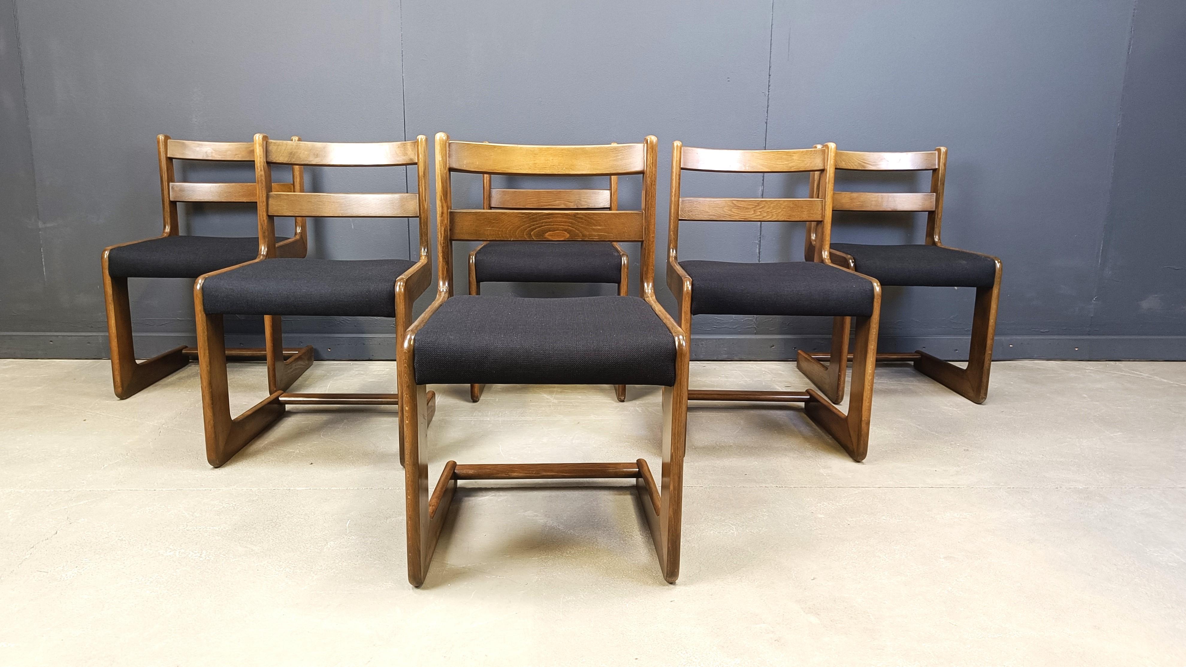 Tedesco Set di 6 sedie da pranzo cantilever di Casala, anni '70 in vendita