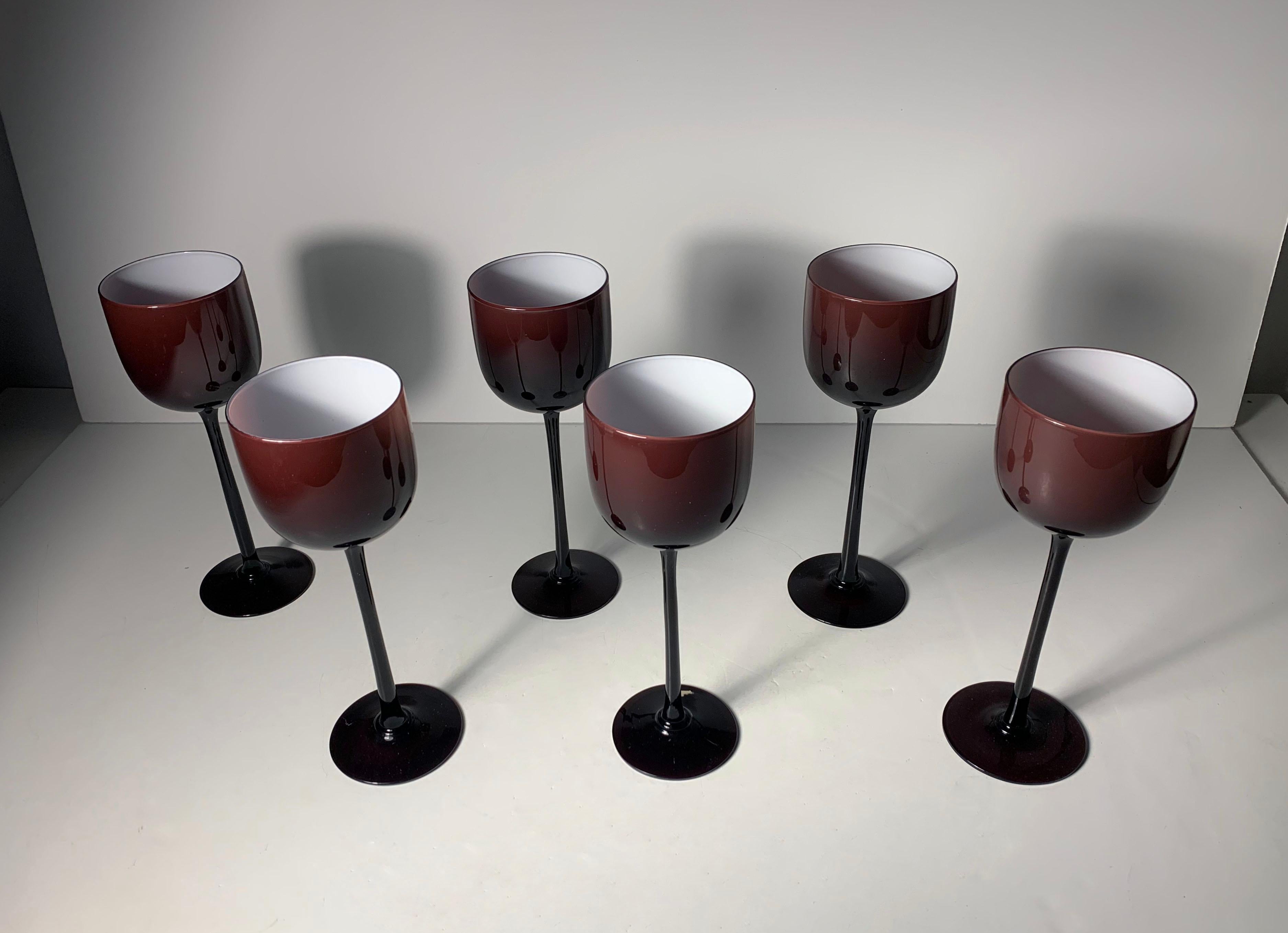 Ensemble de 6 verres à vin prune en verre conservé Carlo Moretti/Empoli Bon état - En vente à Chicago, IL