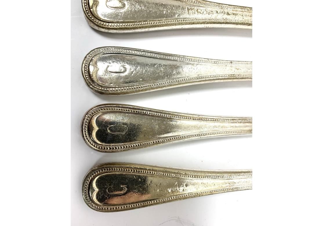 Satz von 6 Carlyle Hotel Fischgabeln im Zustand „Starke Gebrauchsspuren“ im Angebot in Bridgeport, CT