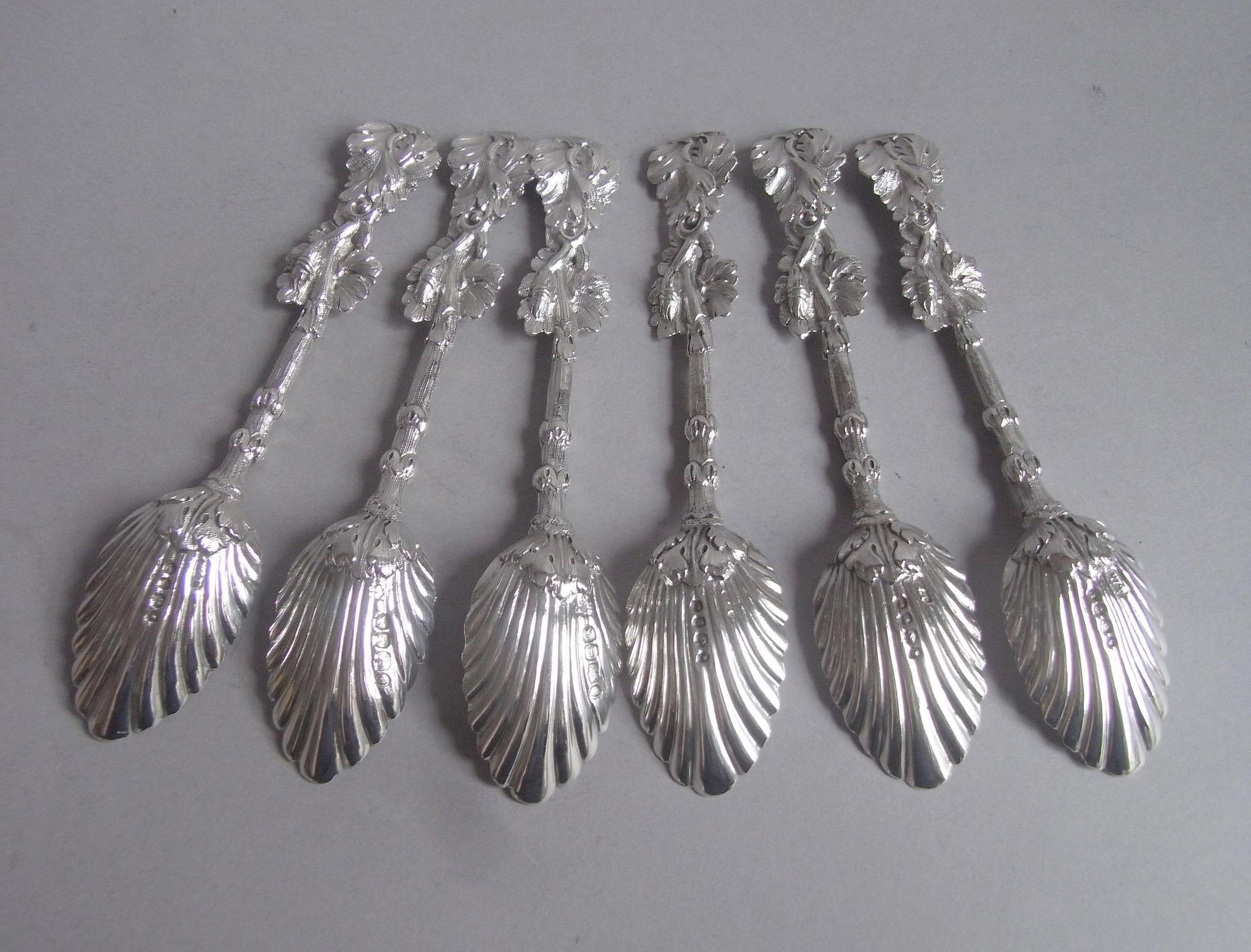 A Very Unusual Set of Six Cased Naturalistic Teaspoons Made in London in 1839/40 by William Theobalds and Robert Atkinson.

These unusual Spoons are beautifully modelled in the Naturalistic style with branch handles decorated with detailed matted