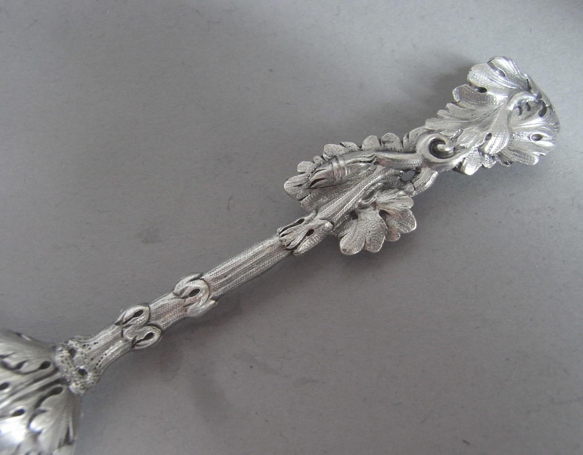19th Century Set of 6 Cased Naturalistic Teaspoon by William Theobalds, 1839/40 For Sale
