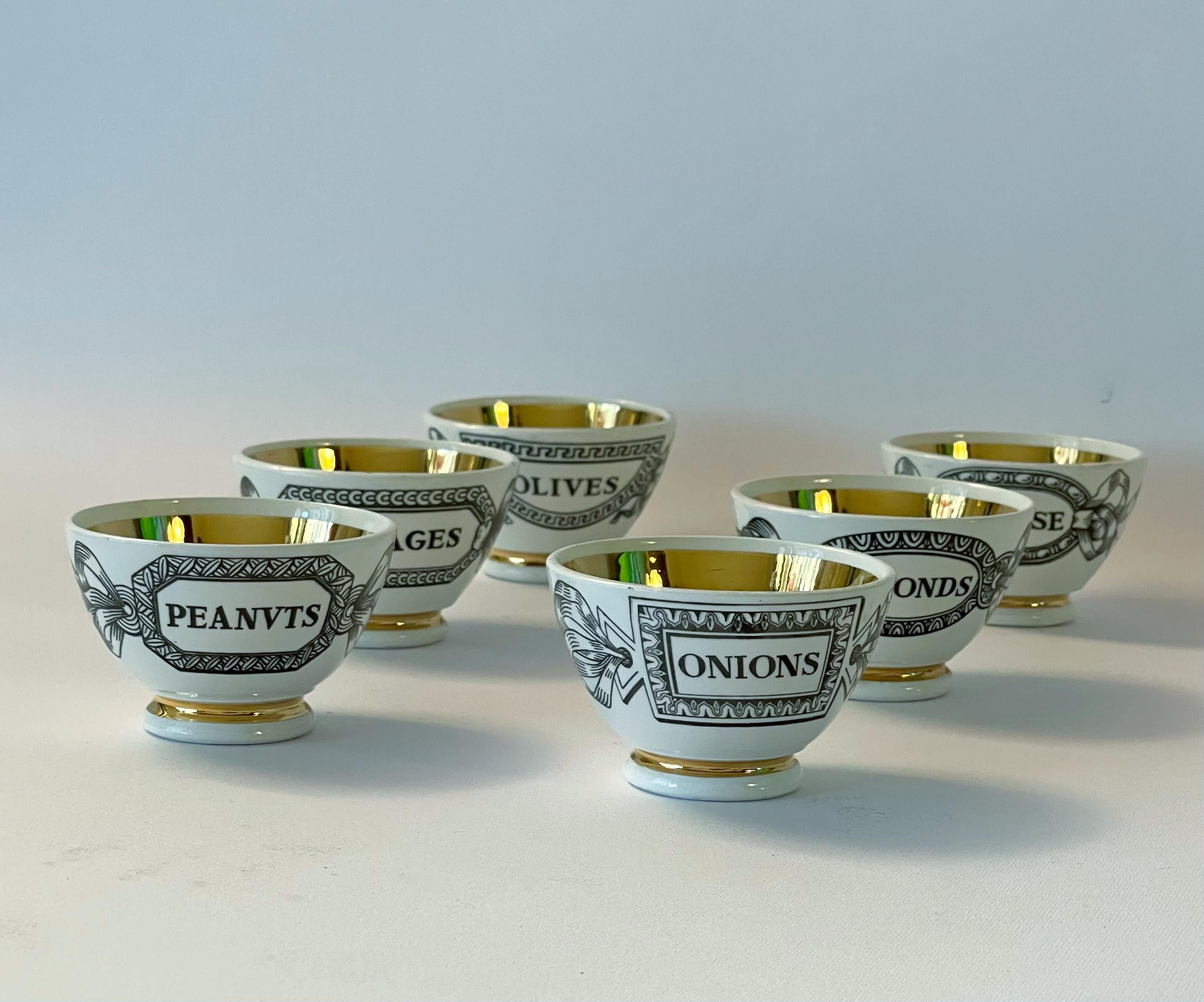FORNASETTI: 6er-Set Schalen mit Keramik-Applikationsschalen von Fornasetti (Moderne der Mitte des Jahrhunderts) im Angebot