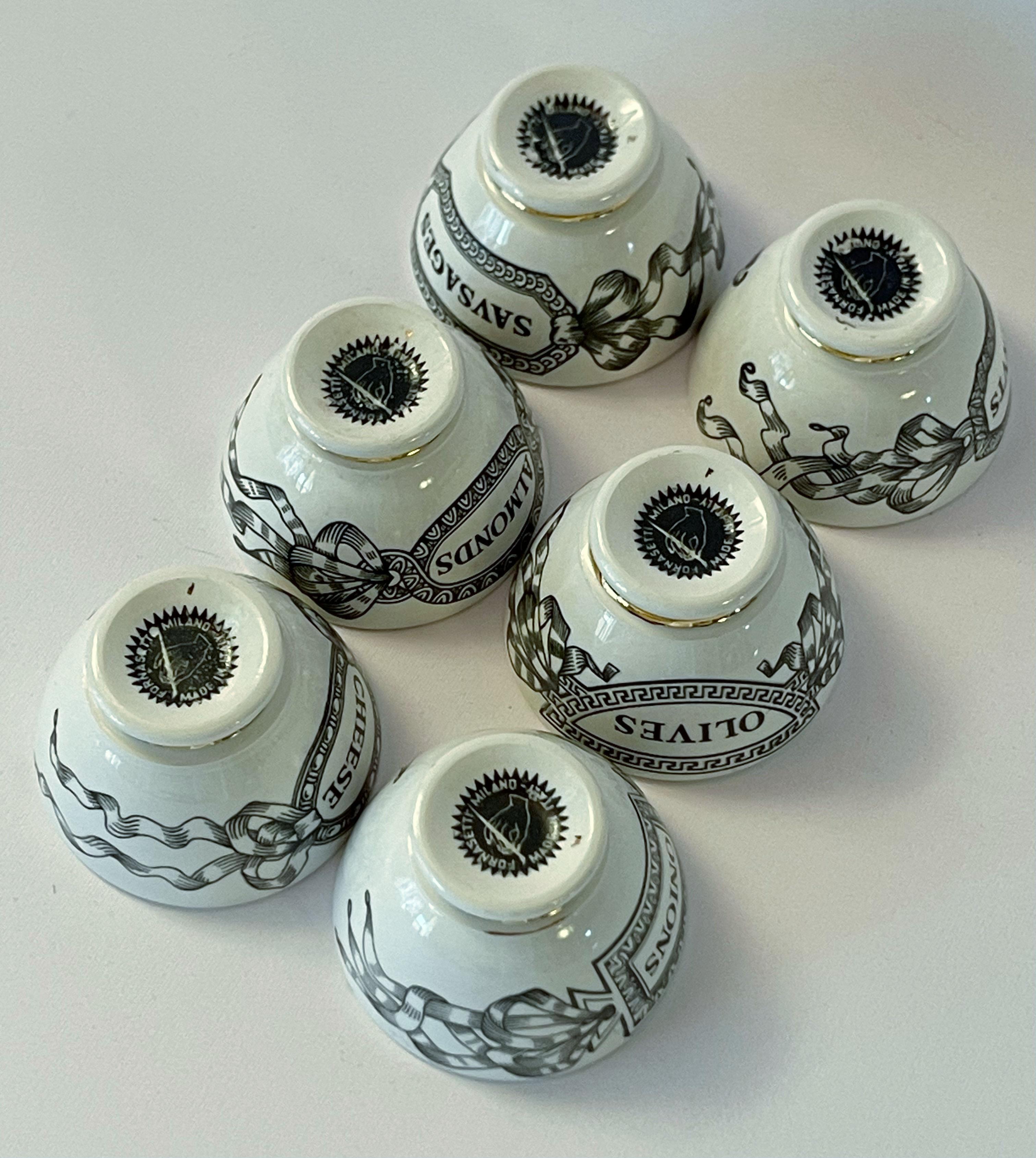 FORNASETTI: 6er-Set Schalen mit Keramik-Applikationsschalen von Fornasetti (20. Jahrhundert) im Angebot