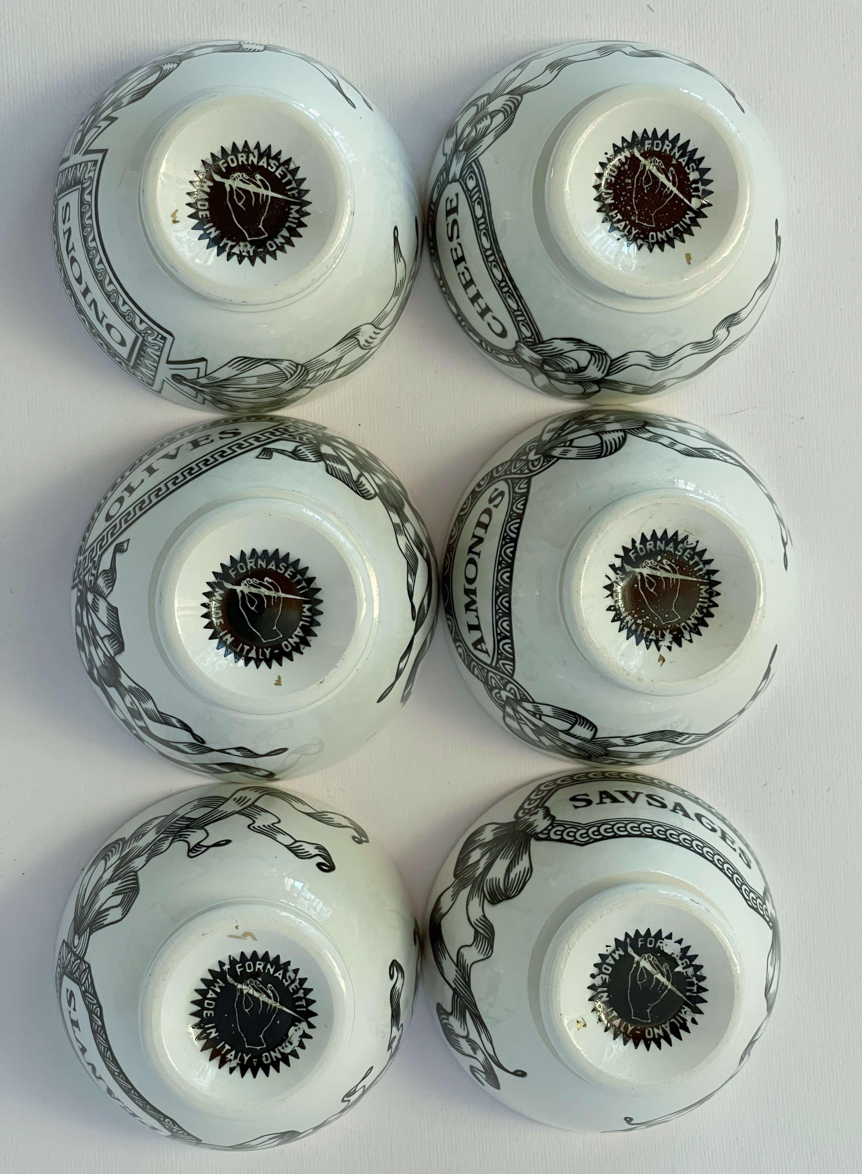 FORNASETTI: 6er-Set Schalen mit Keramik-Applikationsschalen von Fornasetti im Angebot 1
