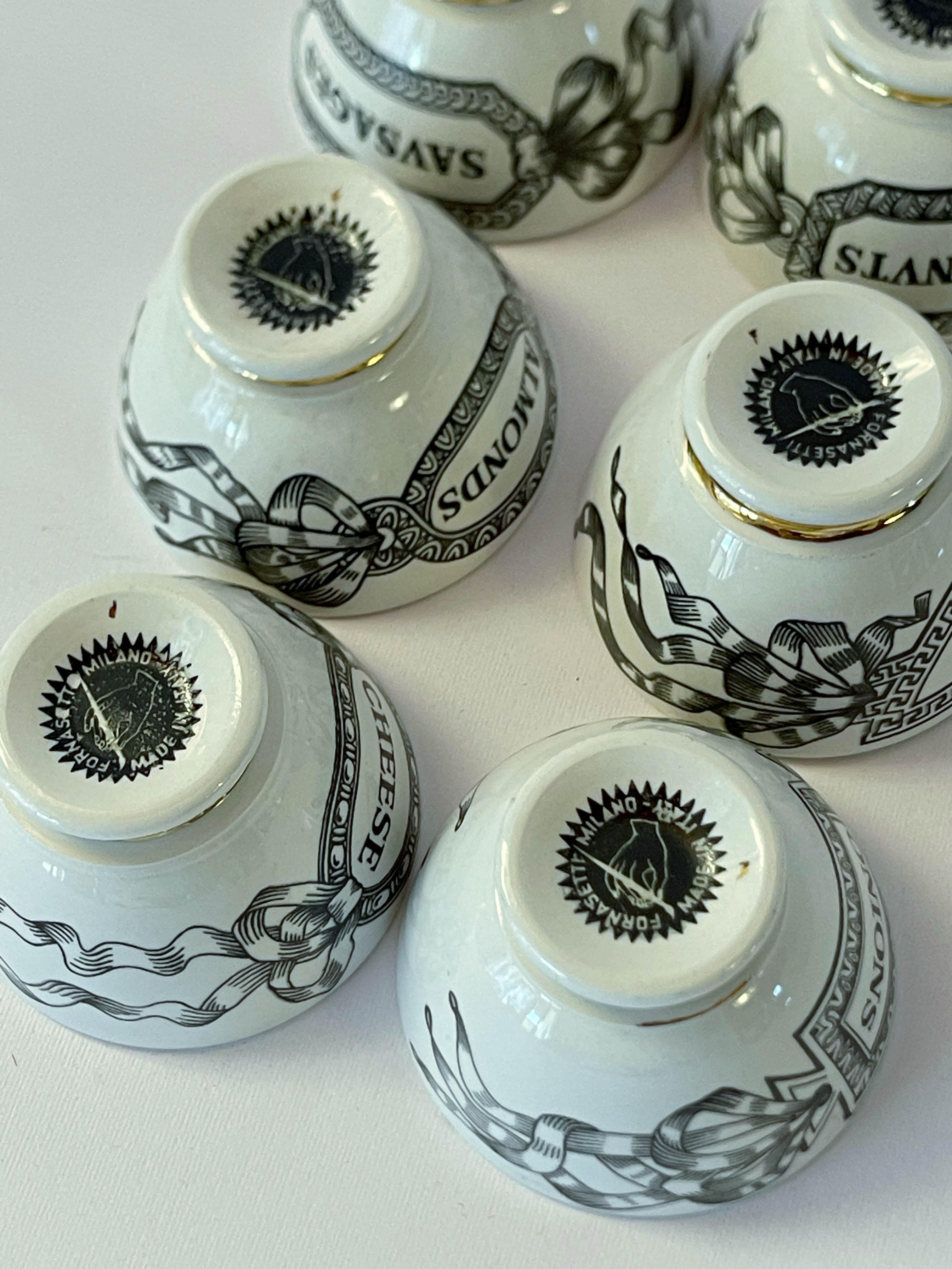 FORNASETTI: 6er-Set Schalen mit Keramik-Applikationsschalen von Fornasetti im Angebot 3