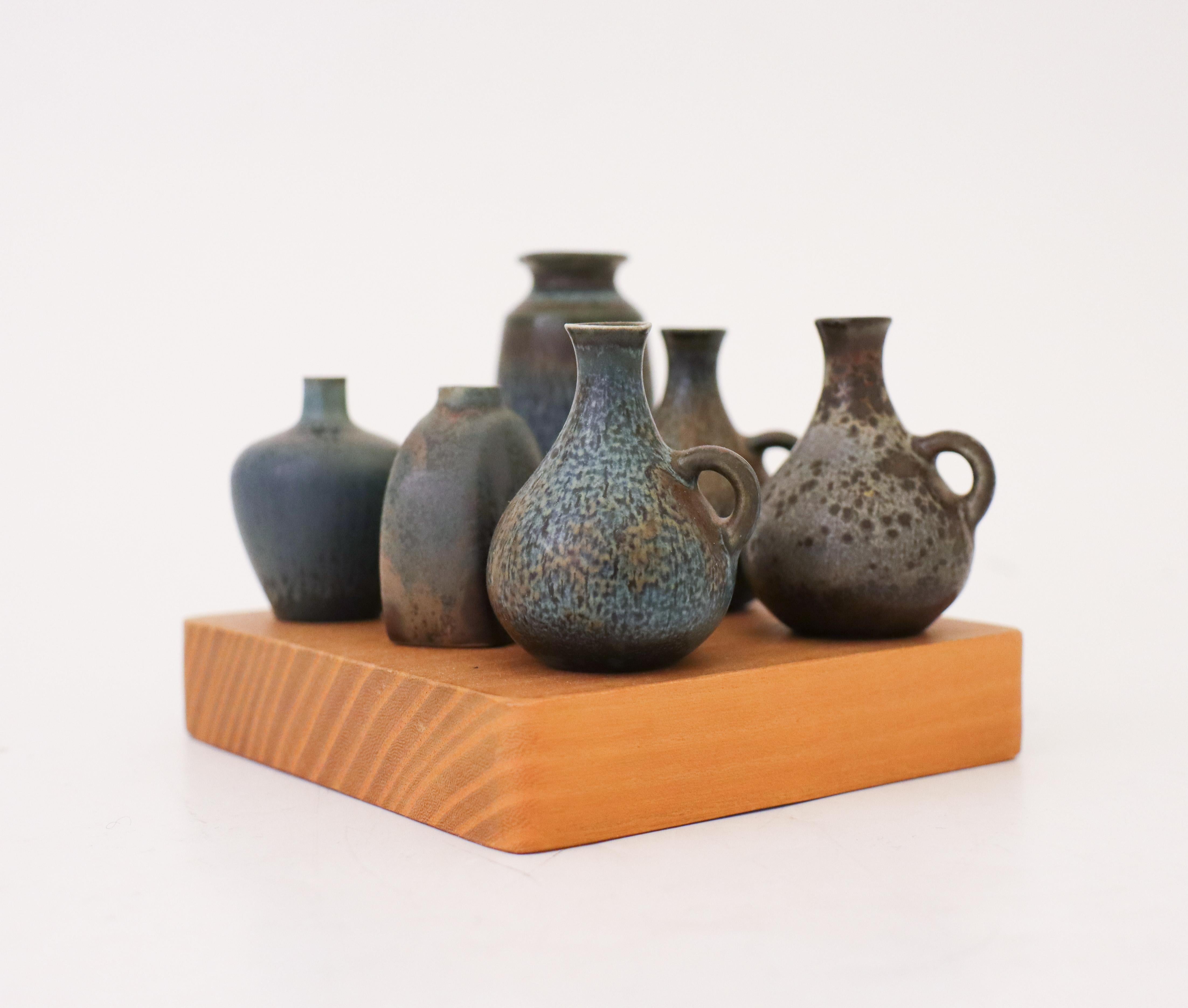 A cool set of 6 miniatures designed by Carl-Harry Stålhane at Rörstrand, they are between 4-6.5 cm high. They are all in excellent condition and marked as 1st quality. 

Carl-Harry Stålhane is one of the top names when it comes to midcentury