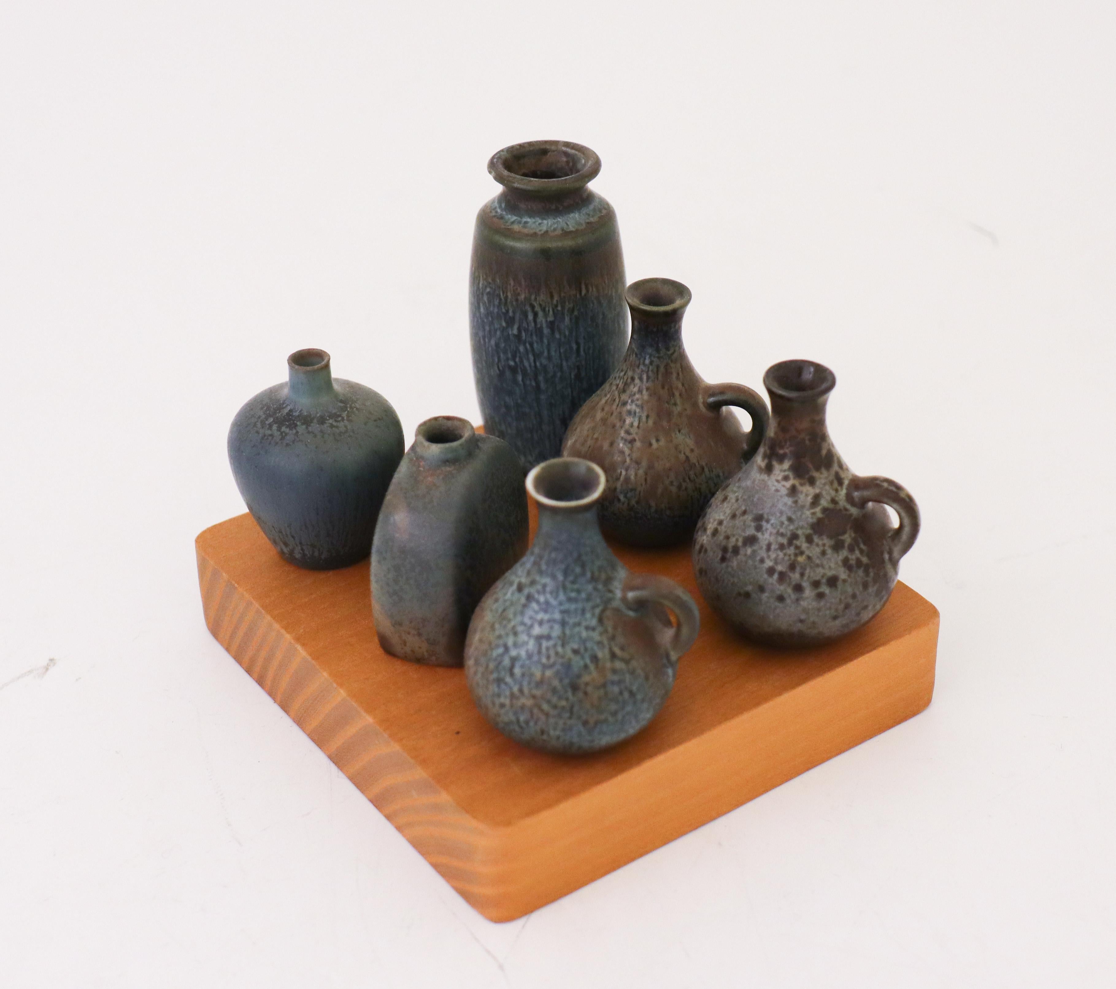 Satz von 6 keramischen Miniature Vasen und Schalen, Rörstrand Midcentury Sweden Vintage (Skandinavische Moderne) im Angebot