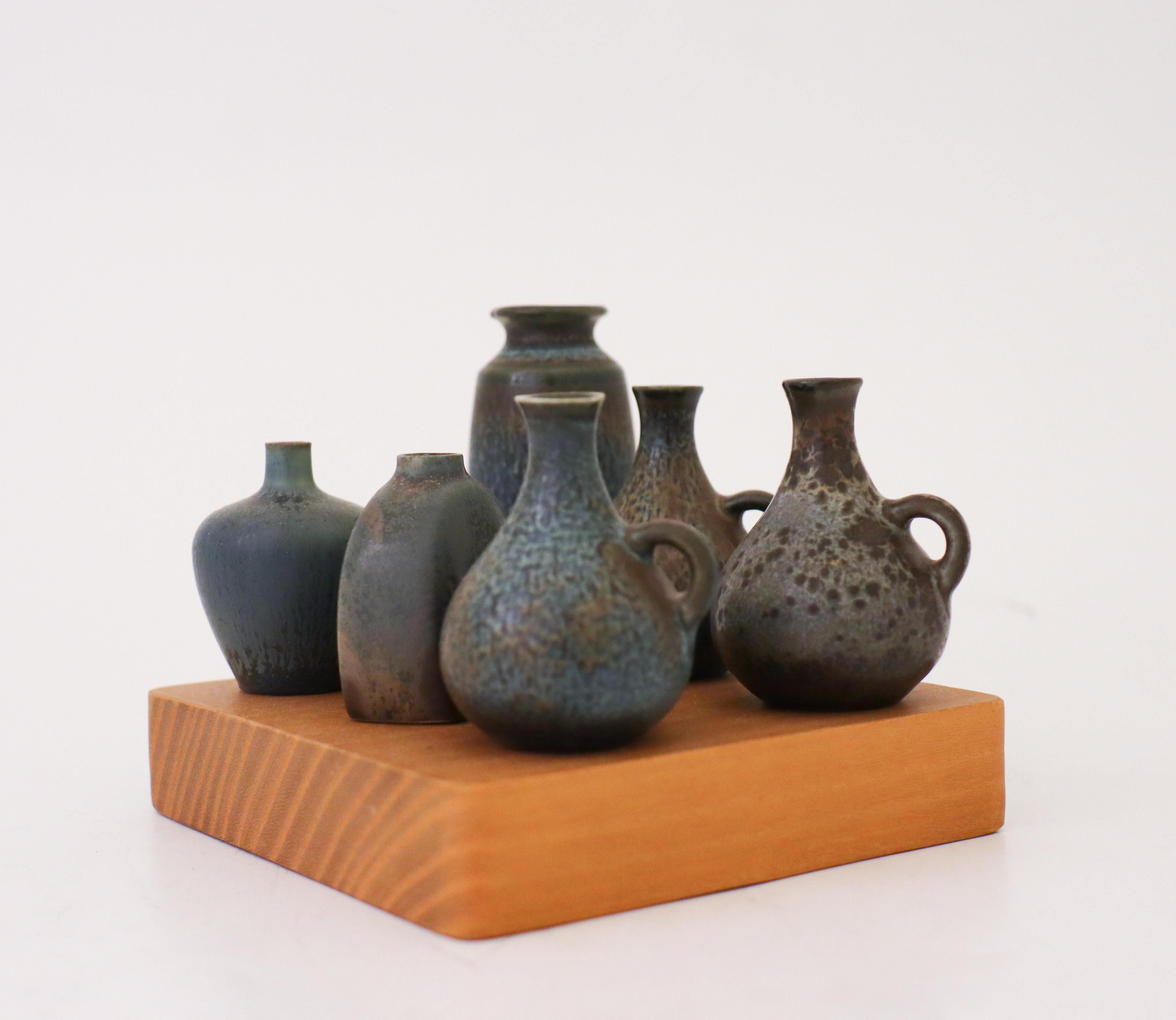 Satz von 6 keramischen Miniature Vasen und Schalen, Rörstrand Midcentury Sweden Vintage (Schwedisch) im Angebot