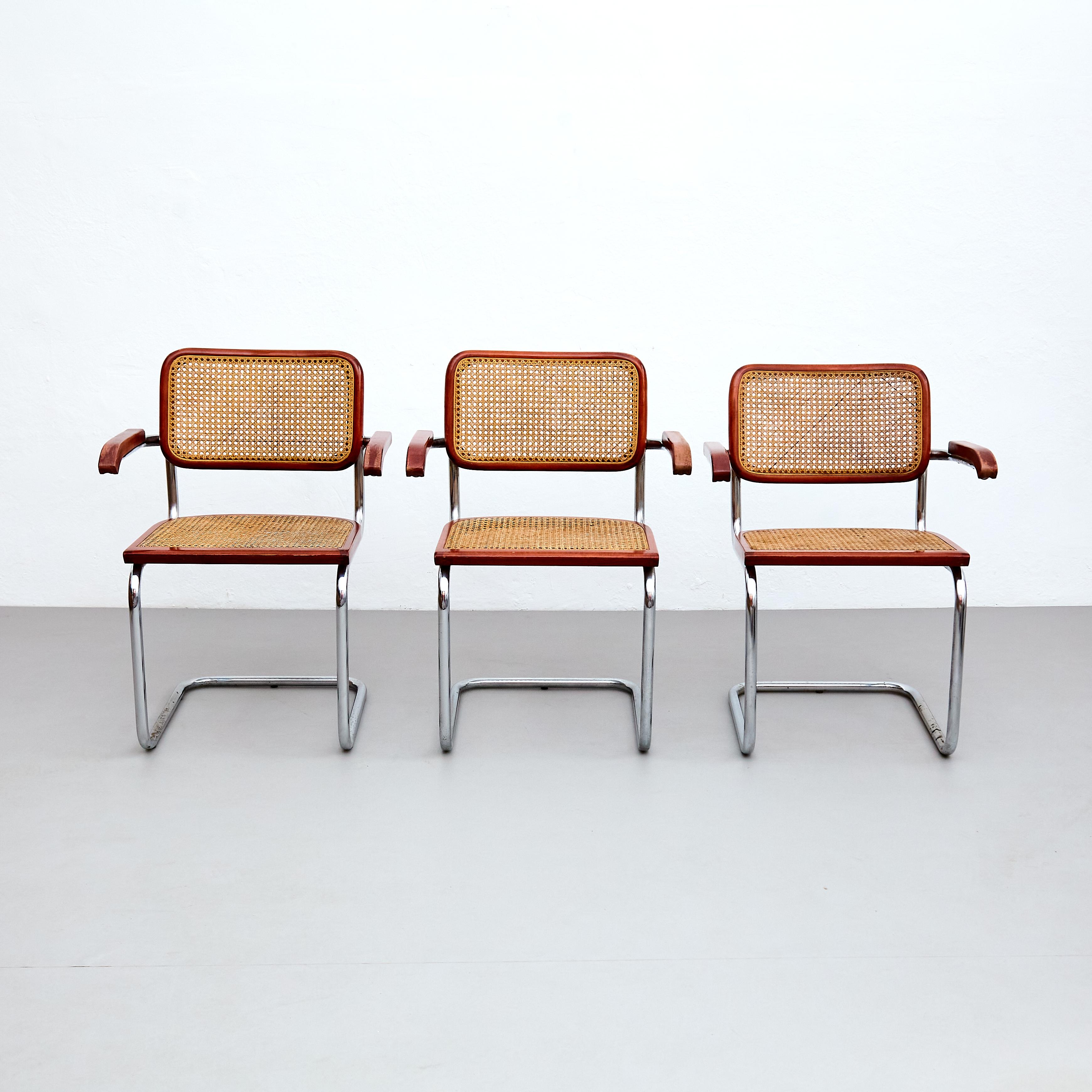 italien Ensemble de 6 chaises Cesca de Marcel Breuer, classique mi-siècle moderne en métal et bois en vente