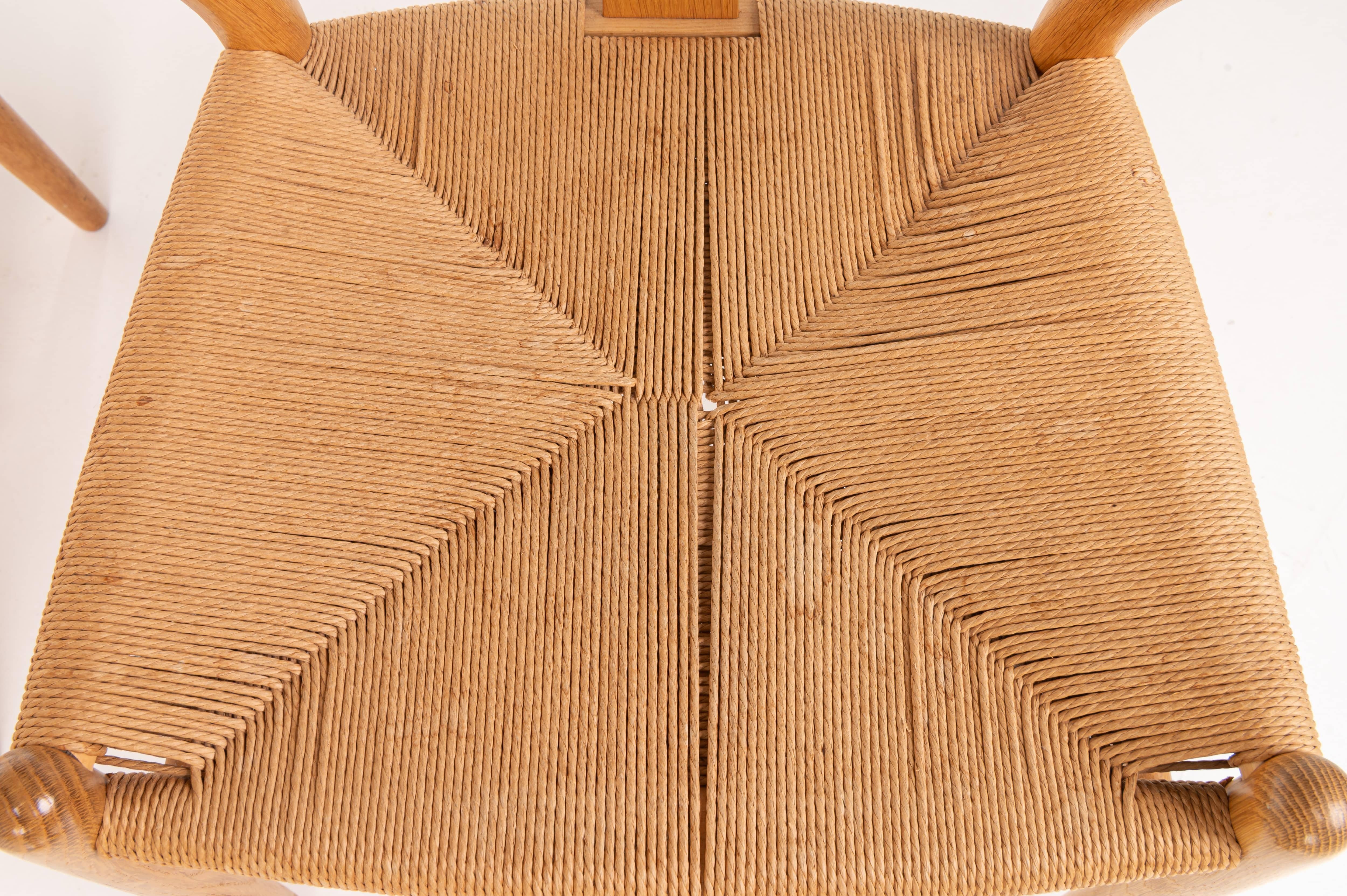 Danois Ensemble de 6 chaises de salle à manger en forme de triangle 'CH24' par Hans J Wegner pour Carl Hansen, Danemark en vente