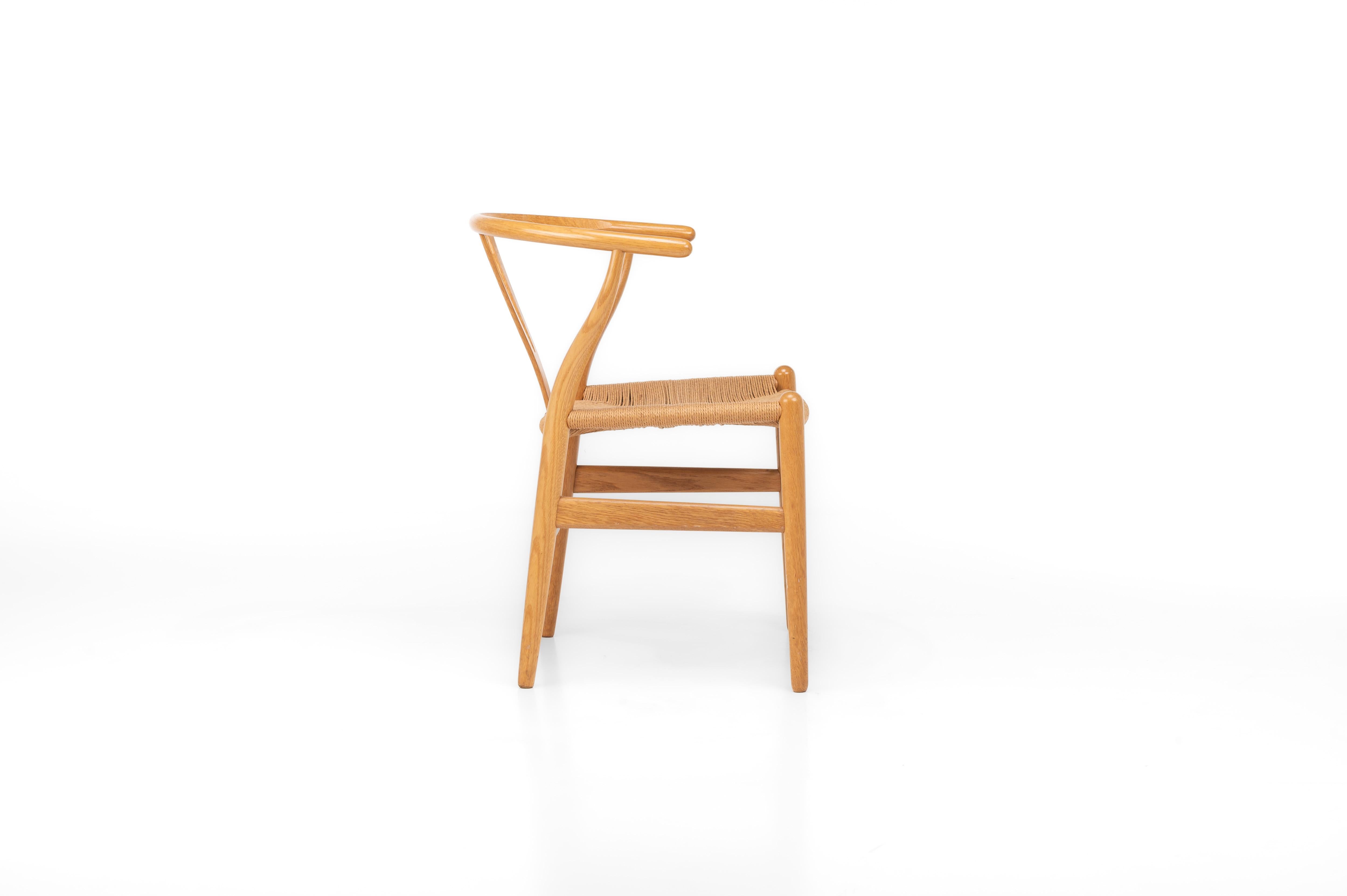 Corde en papier Ensemble de 6 chaises de salle à manger en forme de triangle 'CH24' par Hans J Wegner pour Carl Hansen, Danemark en vente
