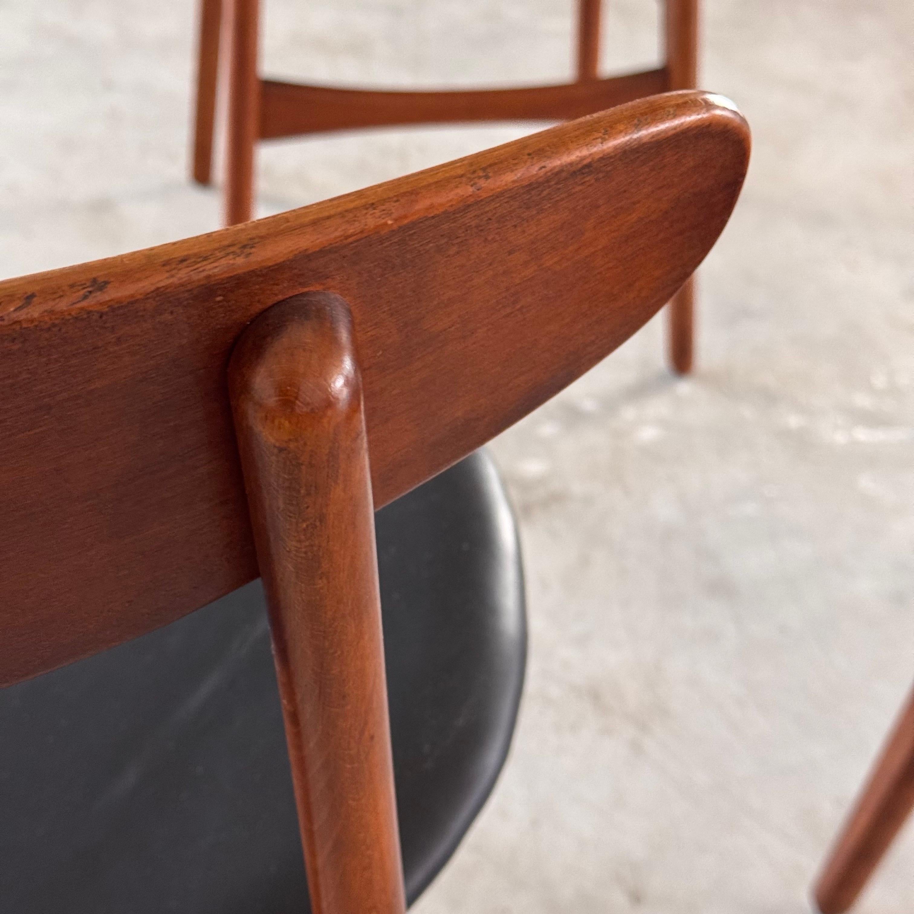 6 CH30 Stühle von Hans J. Wegner in schwarzem Leder, Carl Hansen & Søn, 1952 im Angebot 3