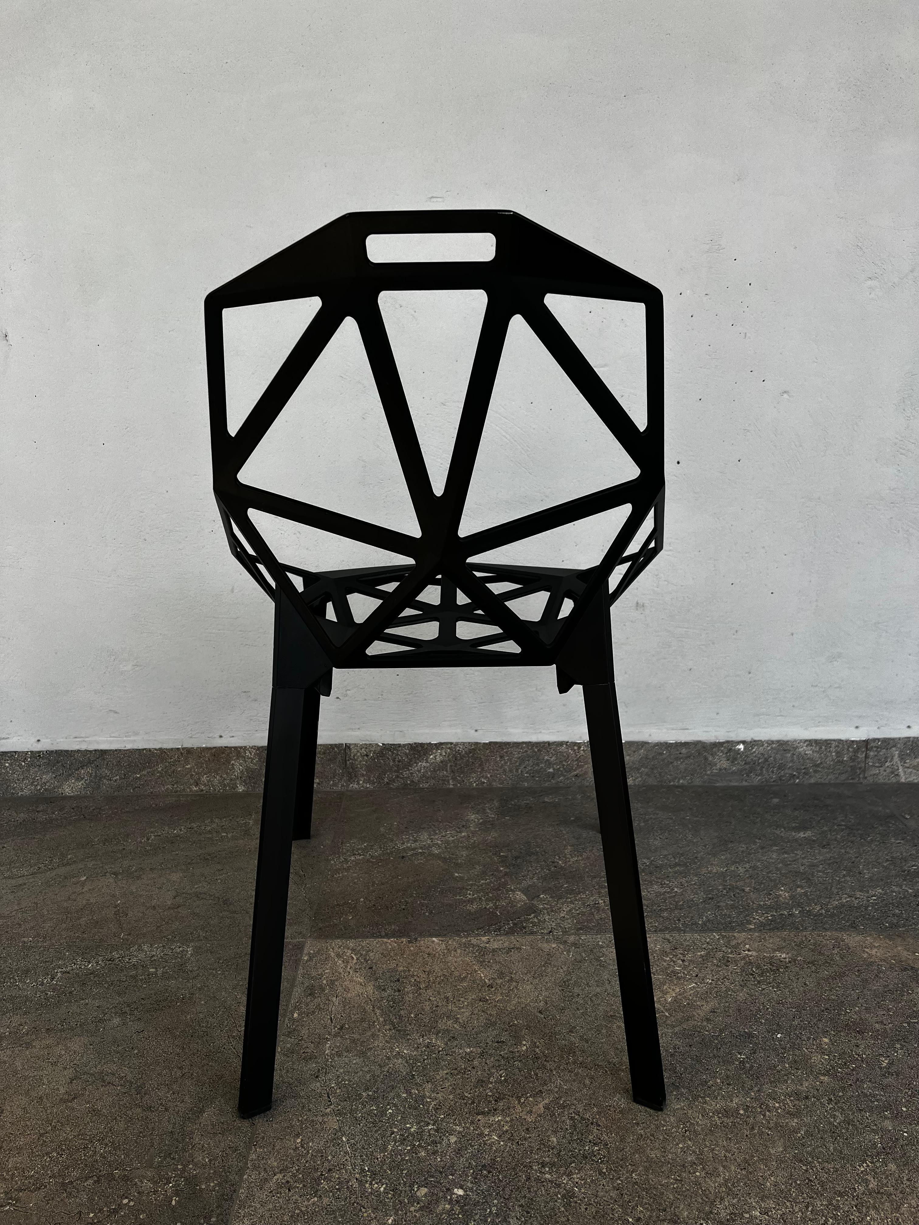 Satz von 6 Stühlen_Einer in Schwarz von Konstantin Grcic für MAGIS (Organische Moderne) im Angebot