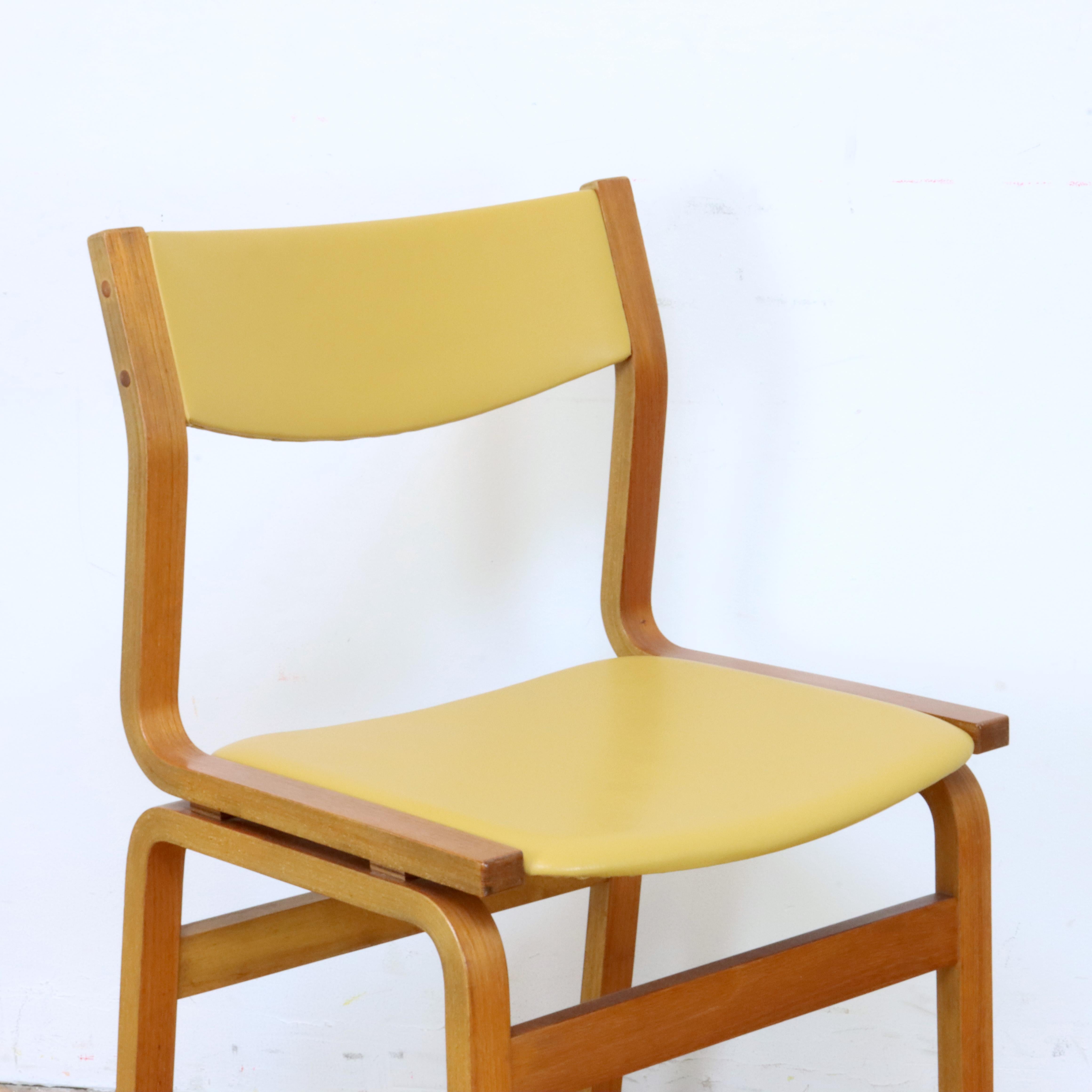 Ensemble de 6 chaises d'après Arne Jacobsen en vente 3