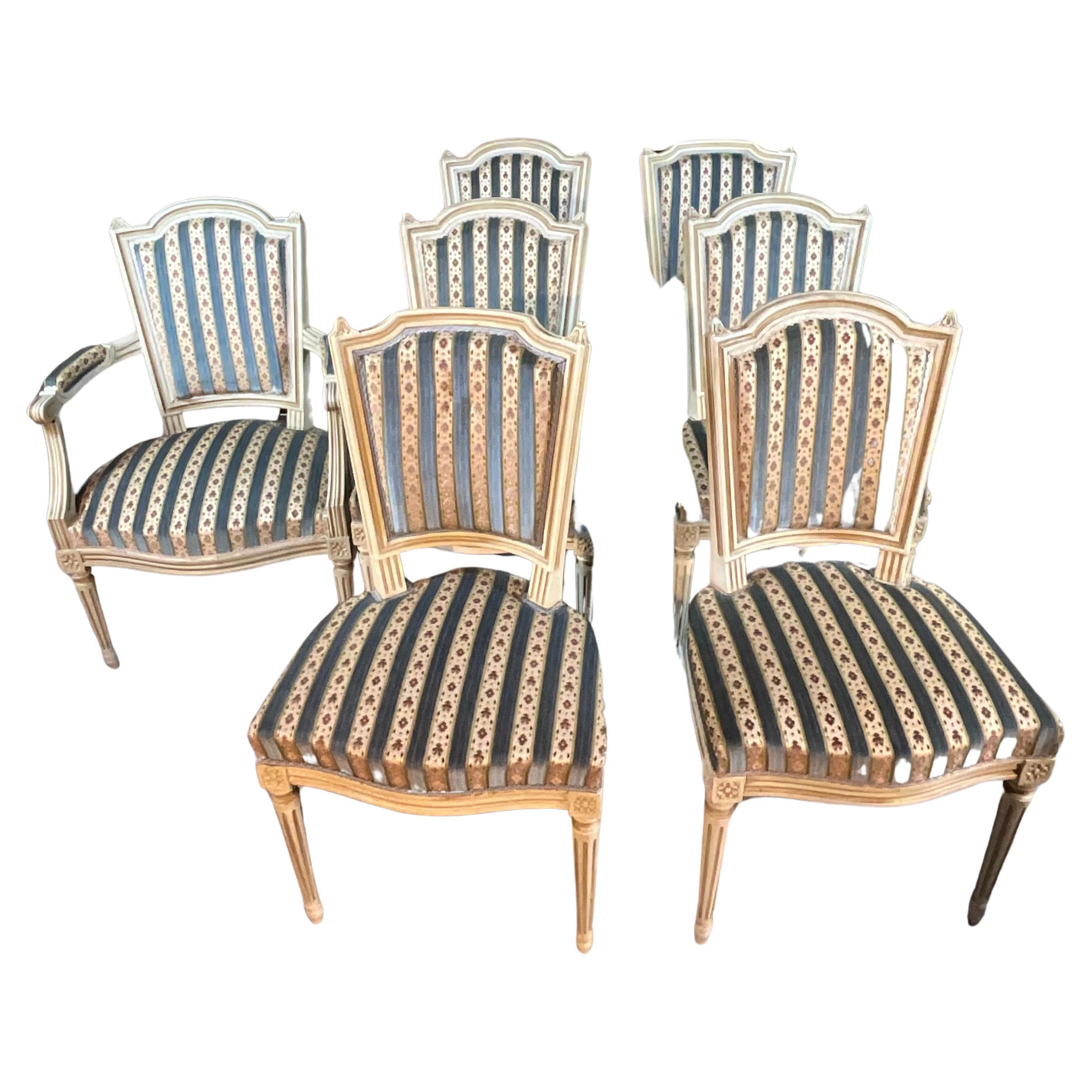 Satz von 6 Stühlen und einem Louis-XVI-Sessel aus dem späten 19. Jahrhundert im Angebot