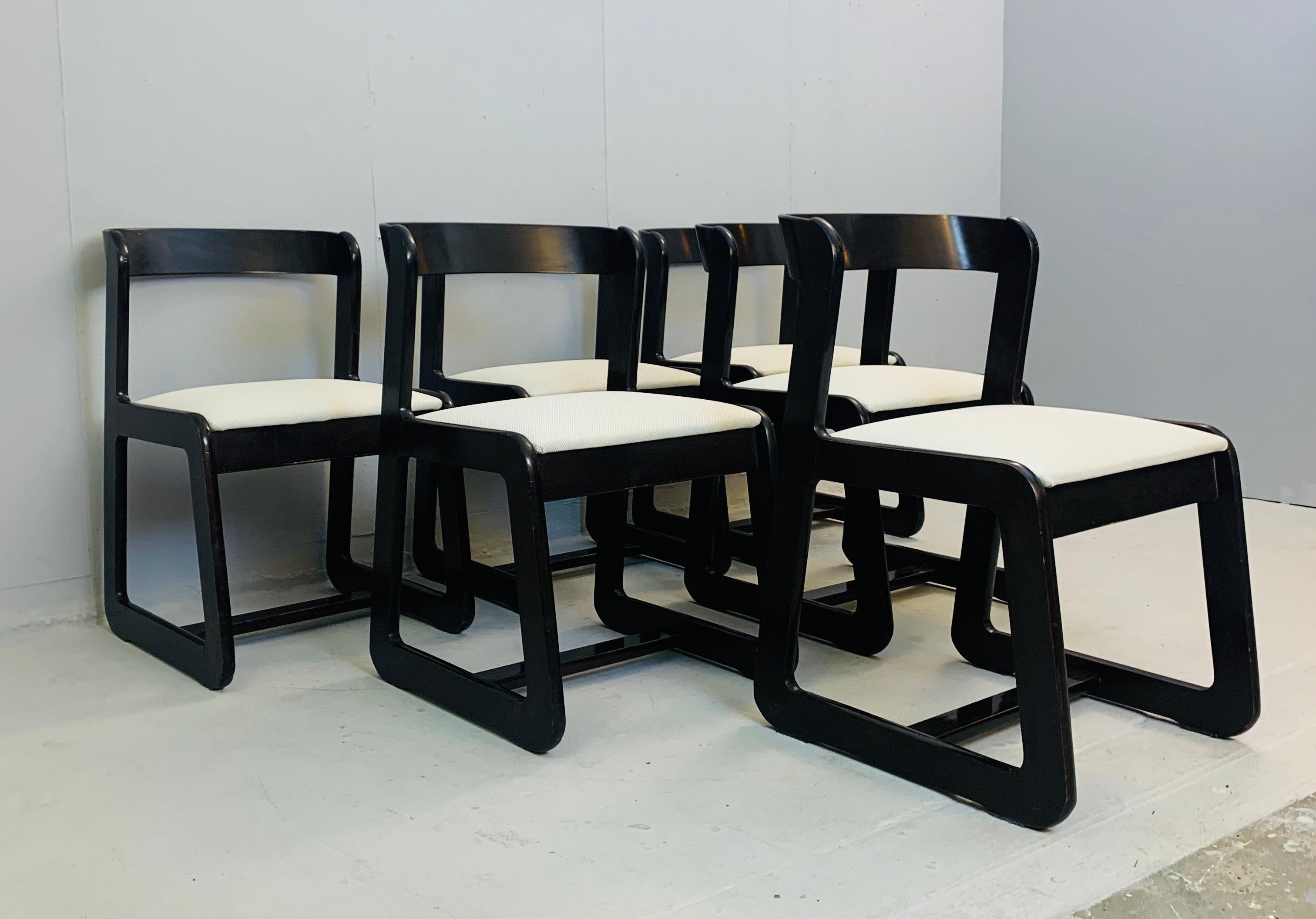 Italian Set of 6 Chairs Attributed to Willy Rizzo