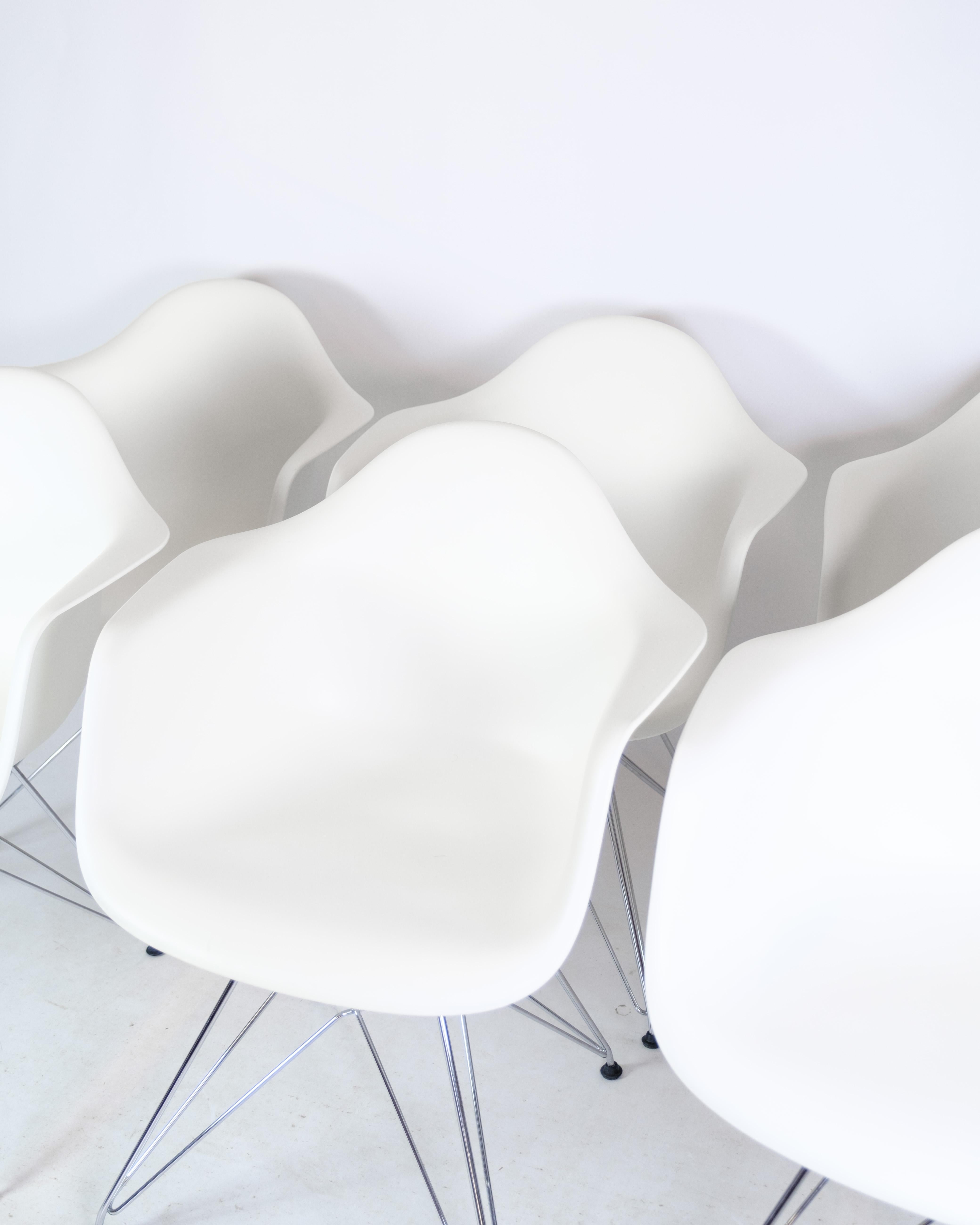 Danish Set of 6 chairs by Charles & Ray Eames for Vitra from 2011  For Sale